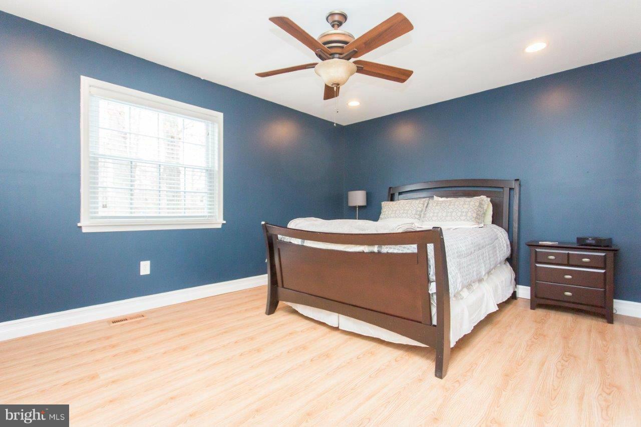 POINT OF WOODS - Residential