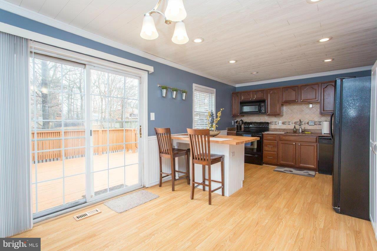 POINT OF WOODS - Residential