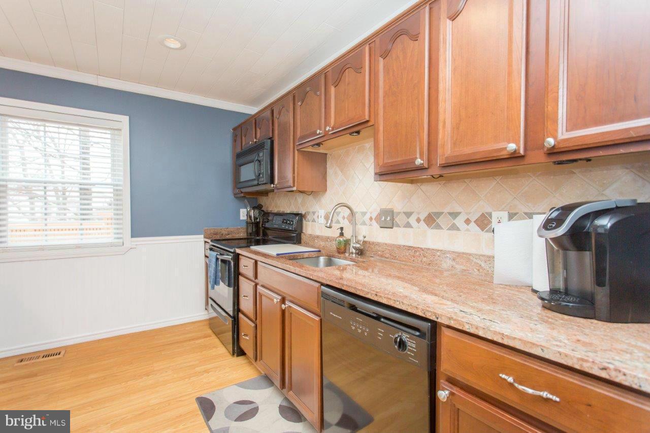 POINT OF WOODS - Residential