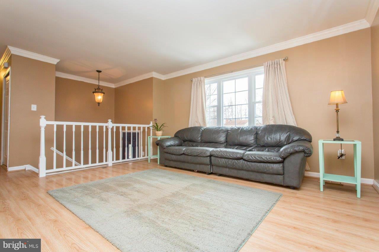 POINT OF WOODS - Residential