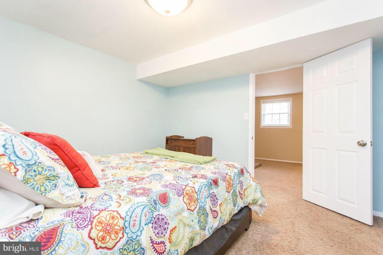 POINT OF WOODS - Residential