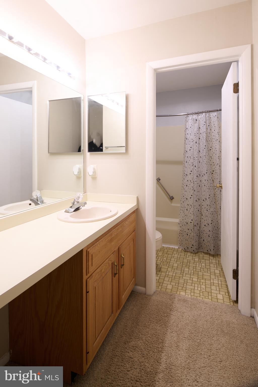 GREENWOOD TOWNHOUSES - Residential