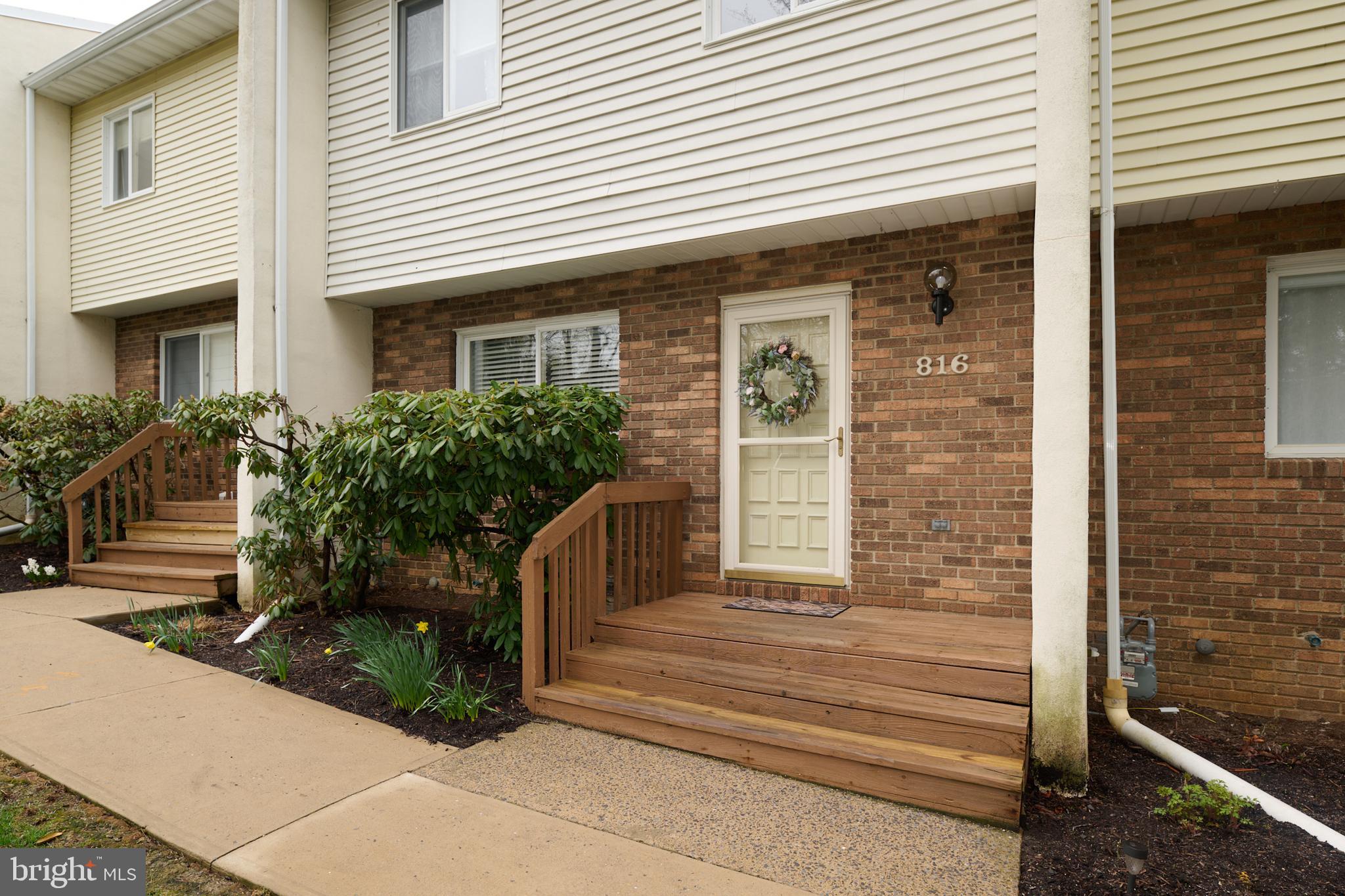 GREENWOOD TOWNHOUSES - Residential