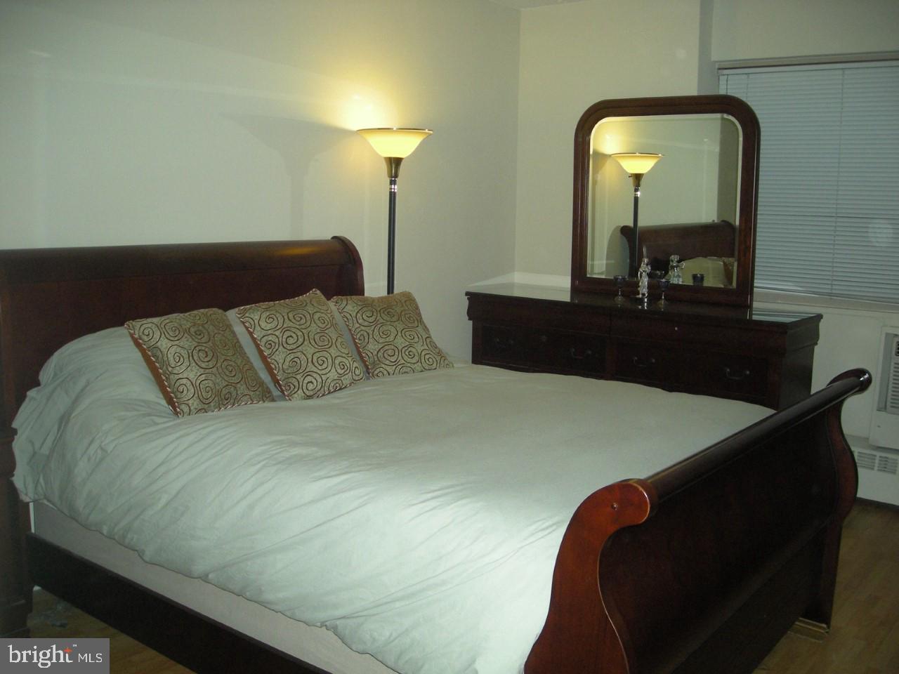 RITTENHOUSE SQUARE - Residential Lease