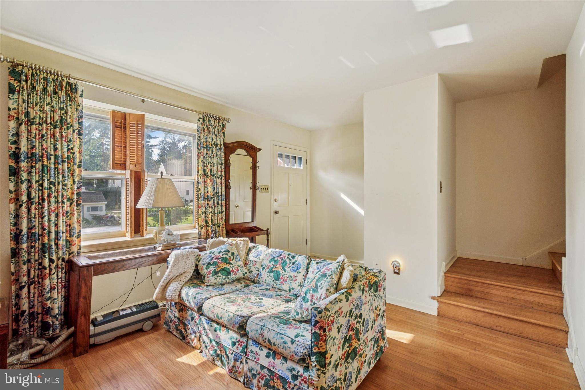 515 CONWAY AVENUE