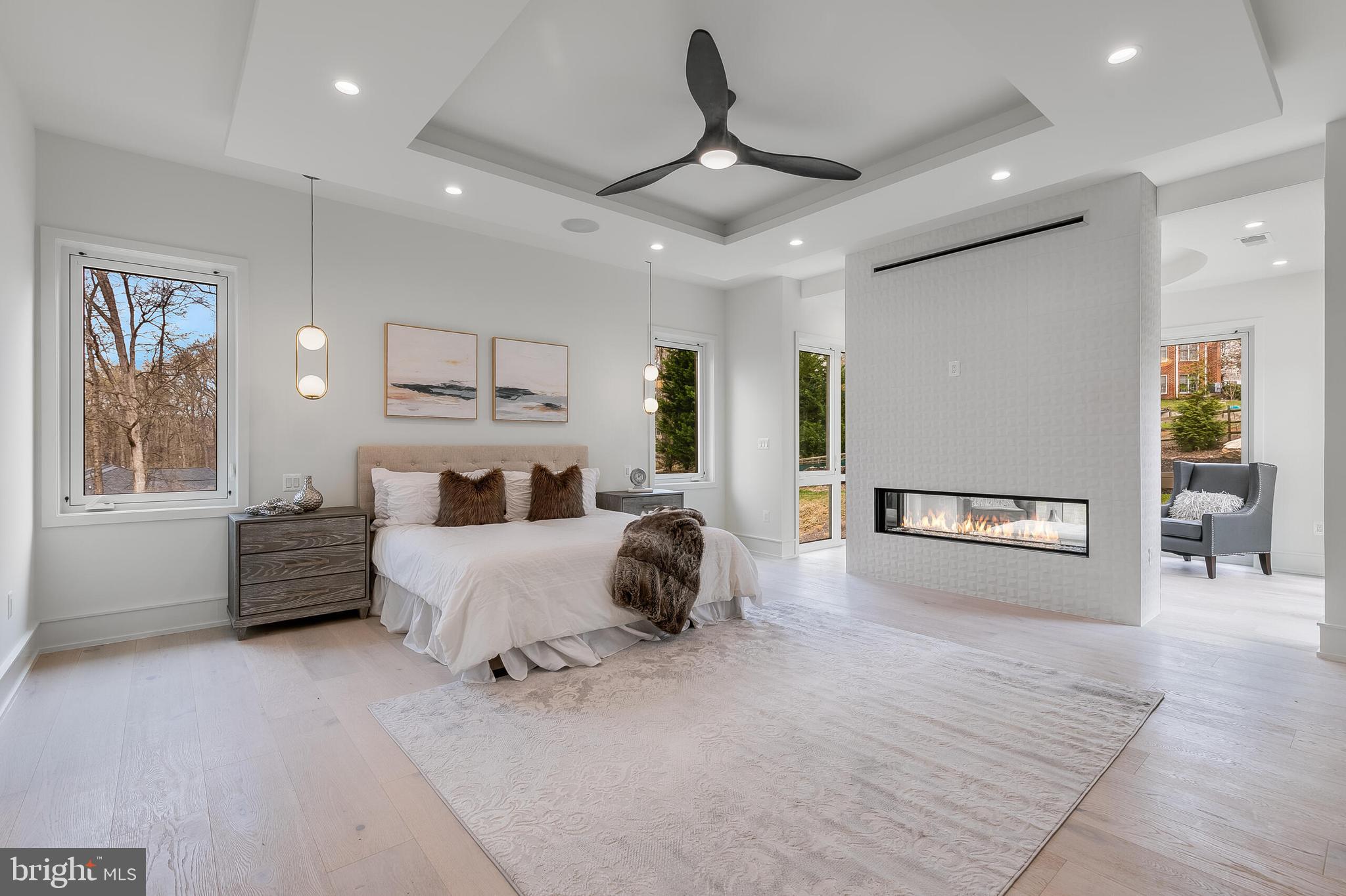 WOODSIDE ESTATES - Residential