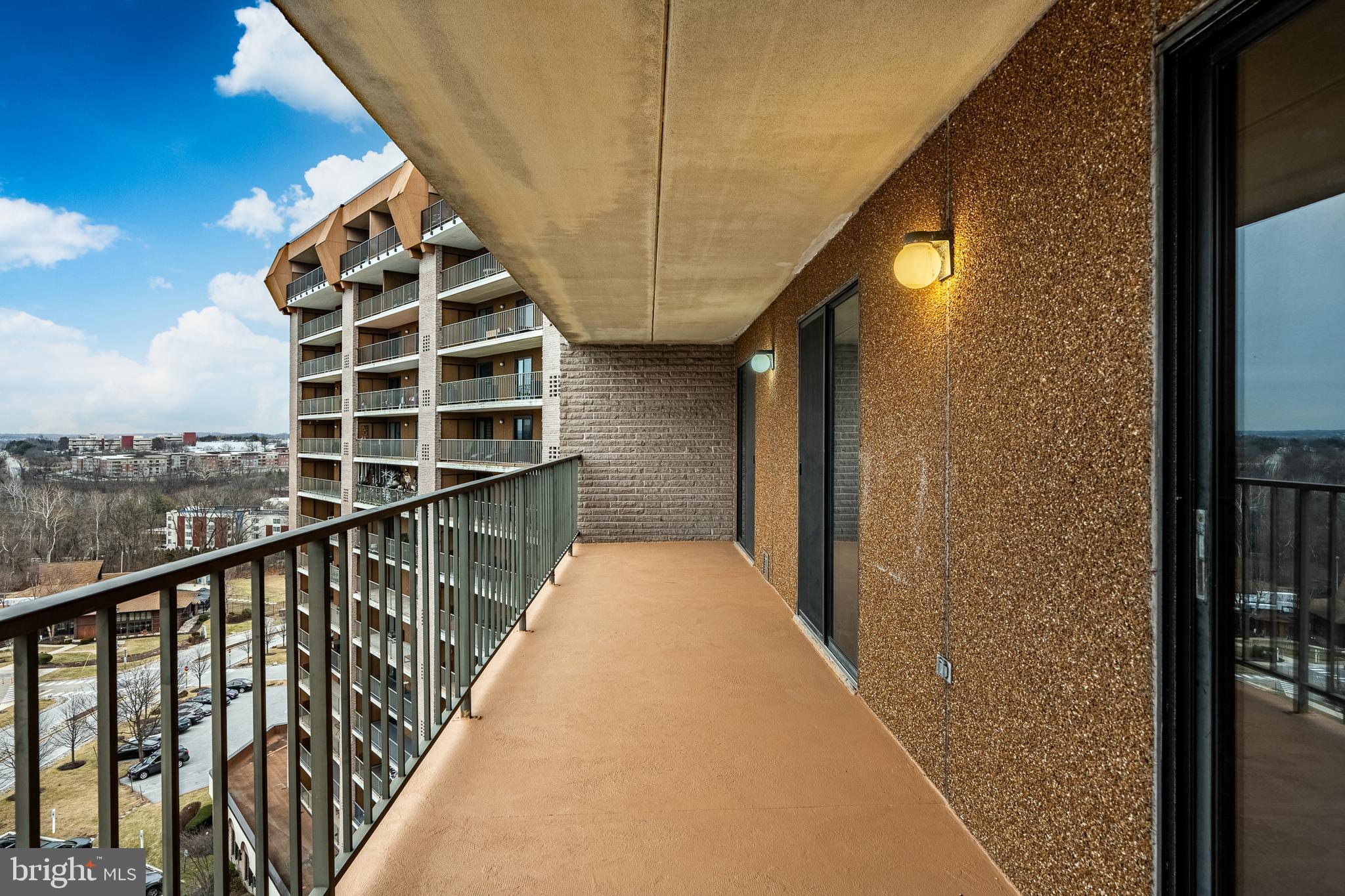 VALLEY FORGE TOWER - Residential