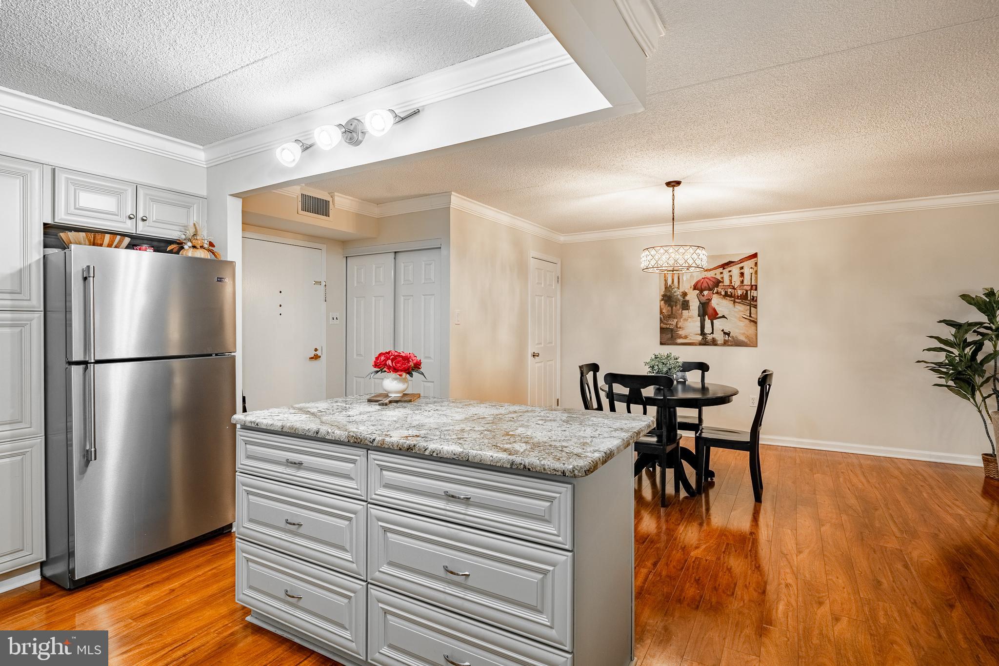 VALLEY FORGE TOWER - Residential