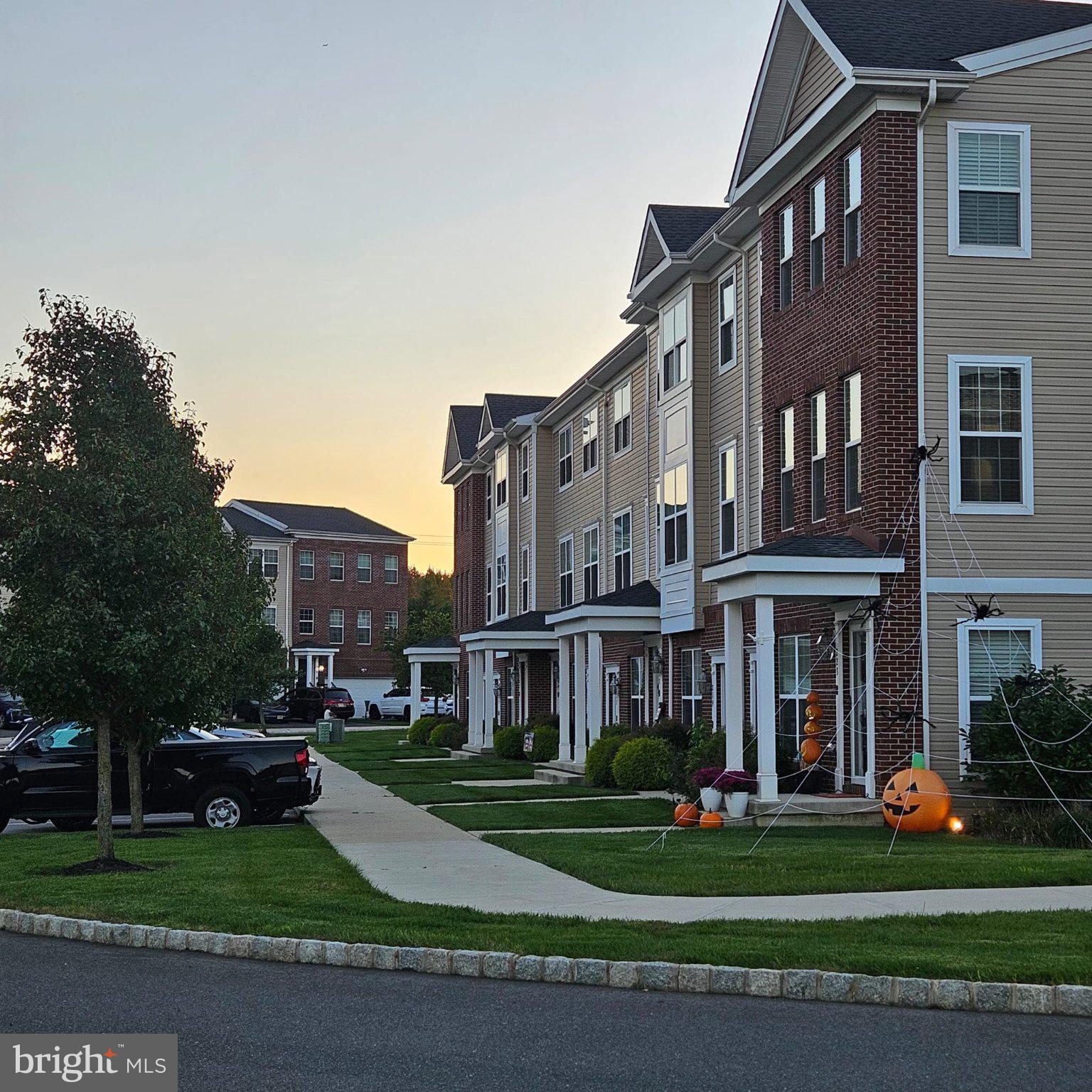 213 KRAMER COURT