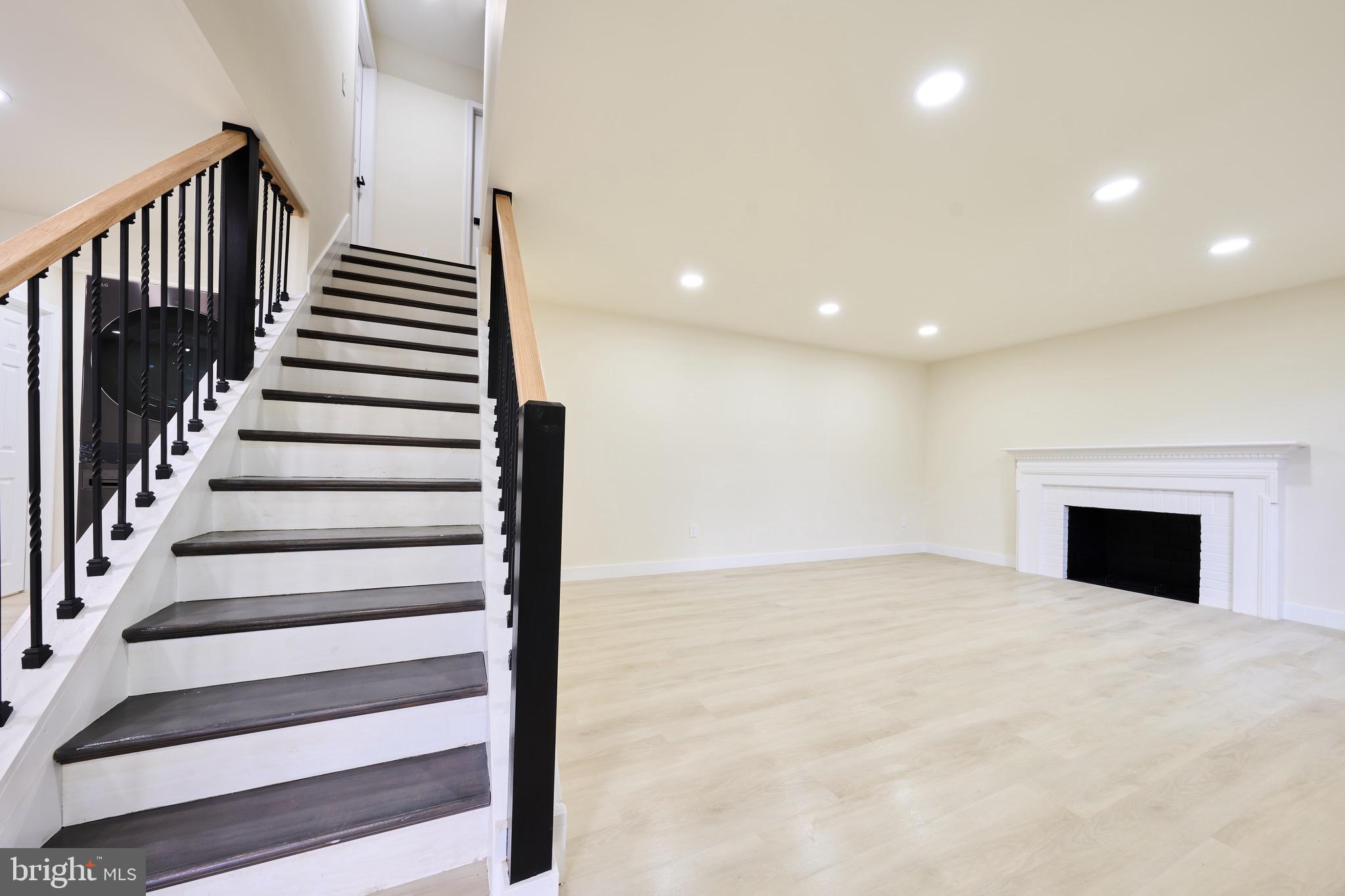 KENT GARDENS - Residential