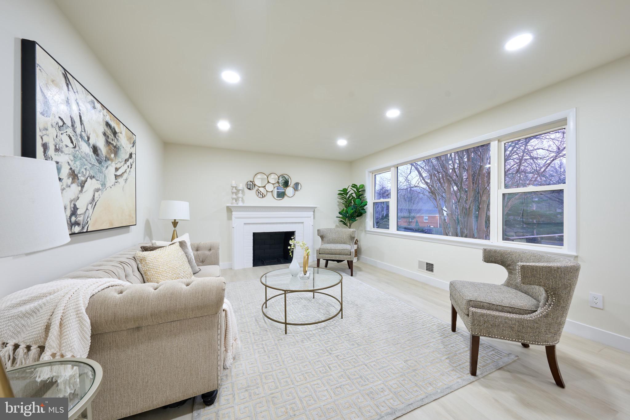 KENT GARDENS - Residential