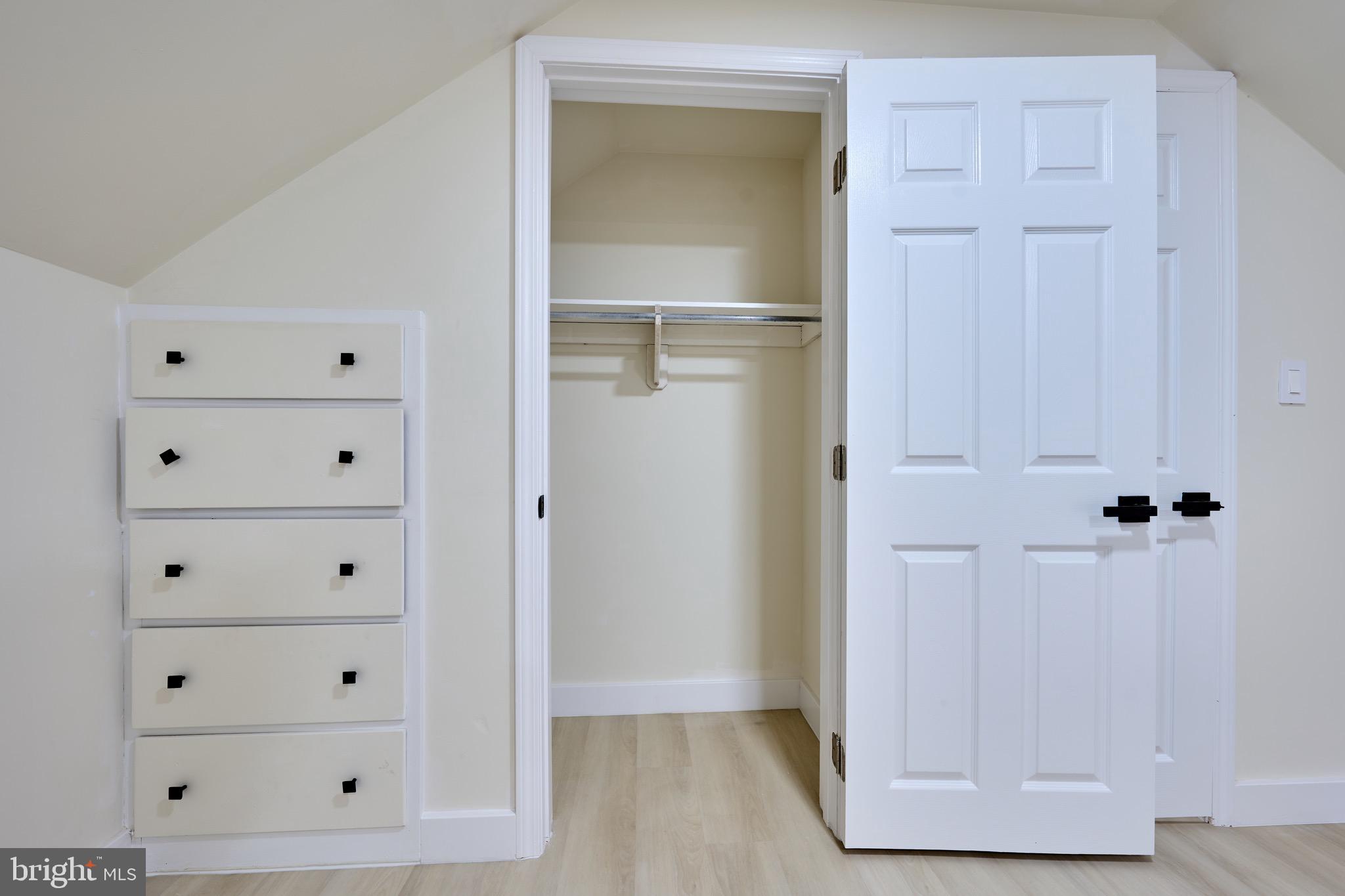 KENT GARDENS - Residential