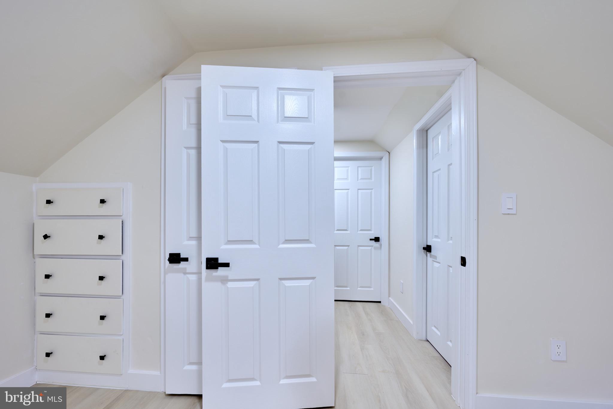 KENT GARDENS - Residential