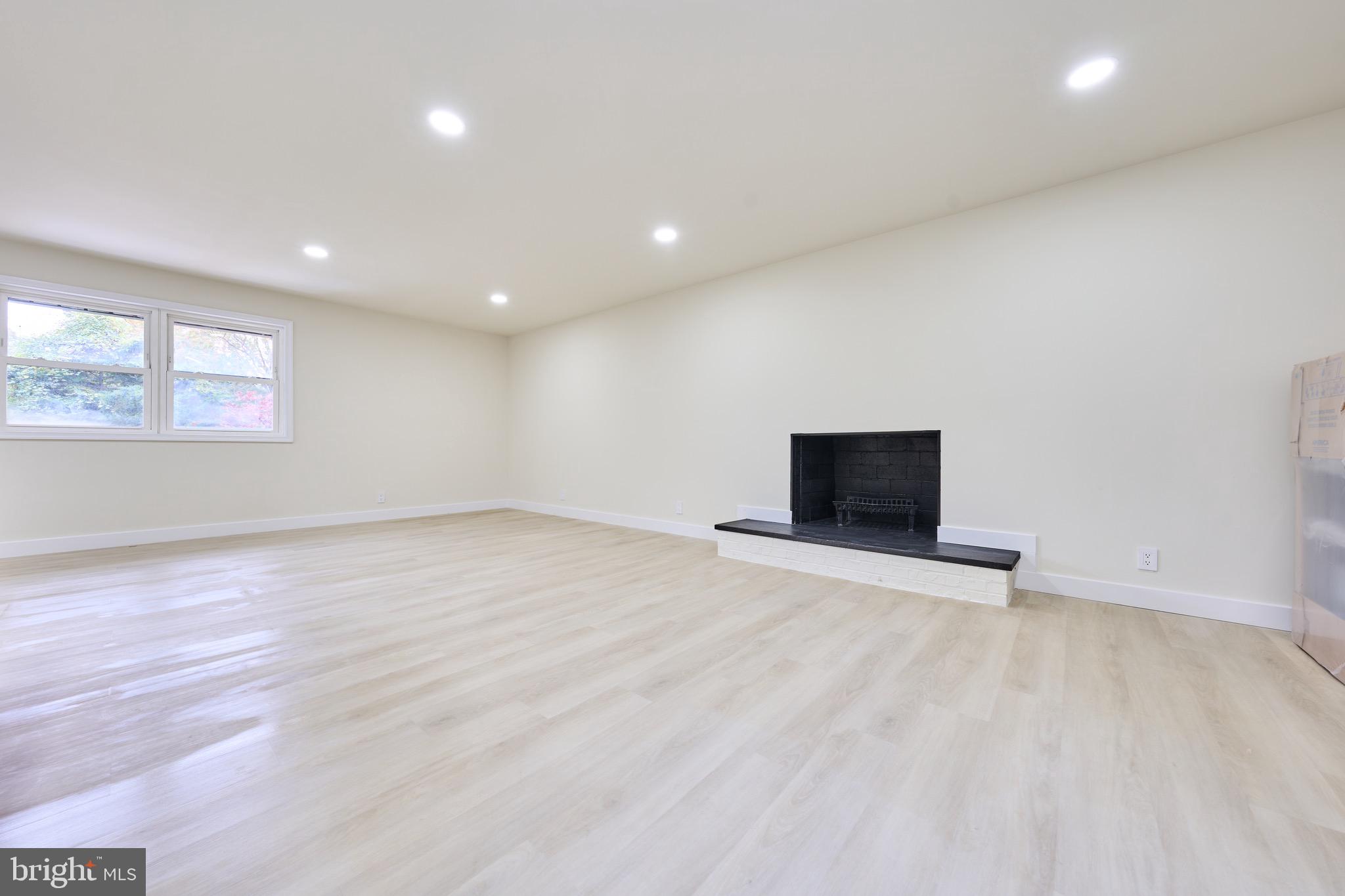 KENT GARDENS - Residential