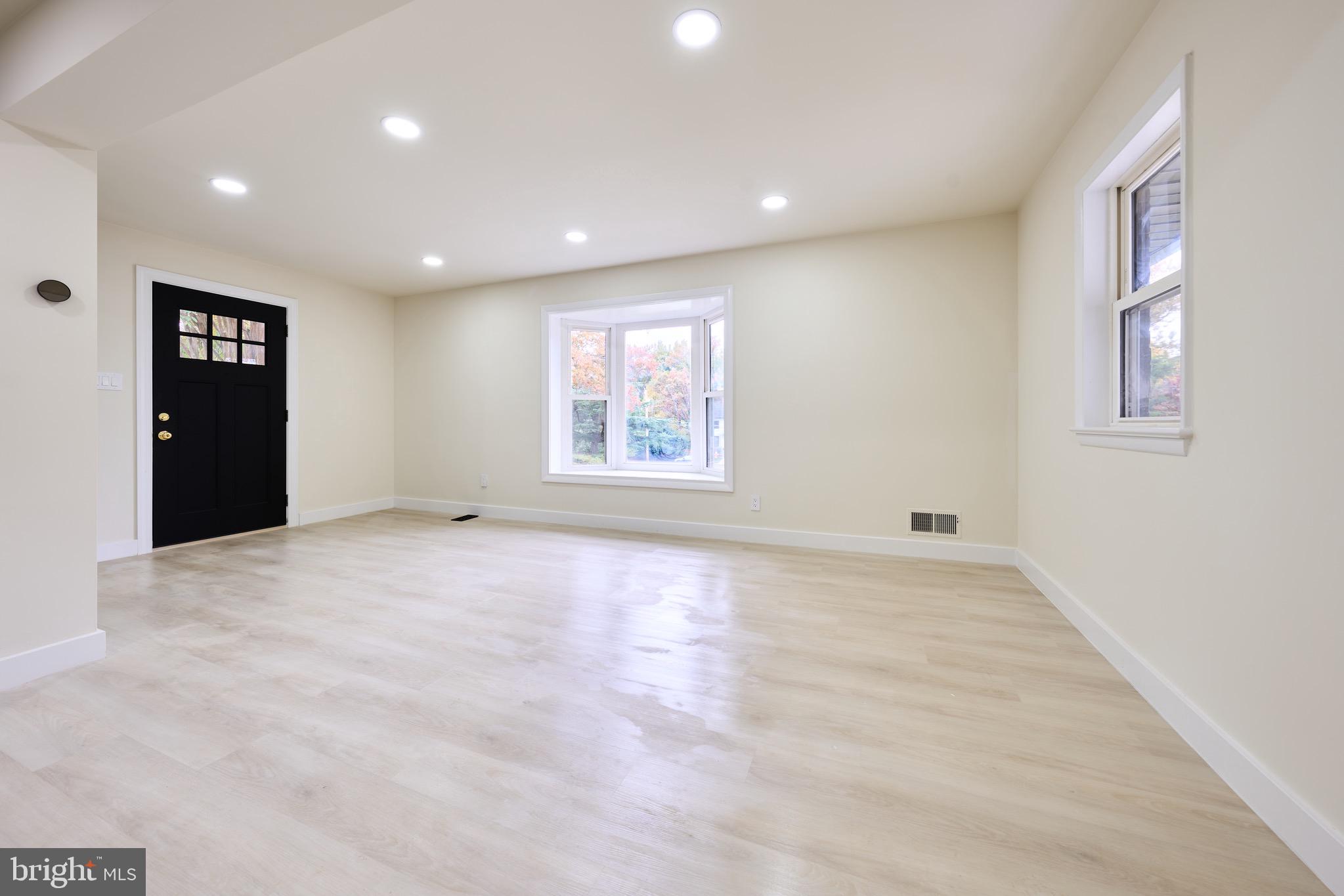 KENT GARDENS - Residential