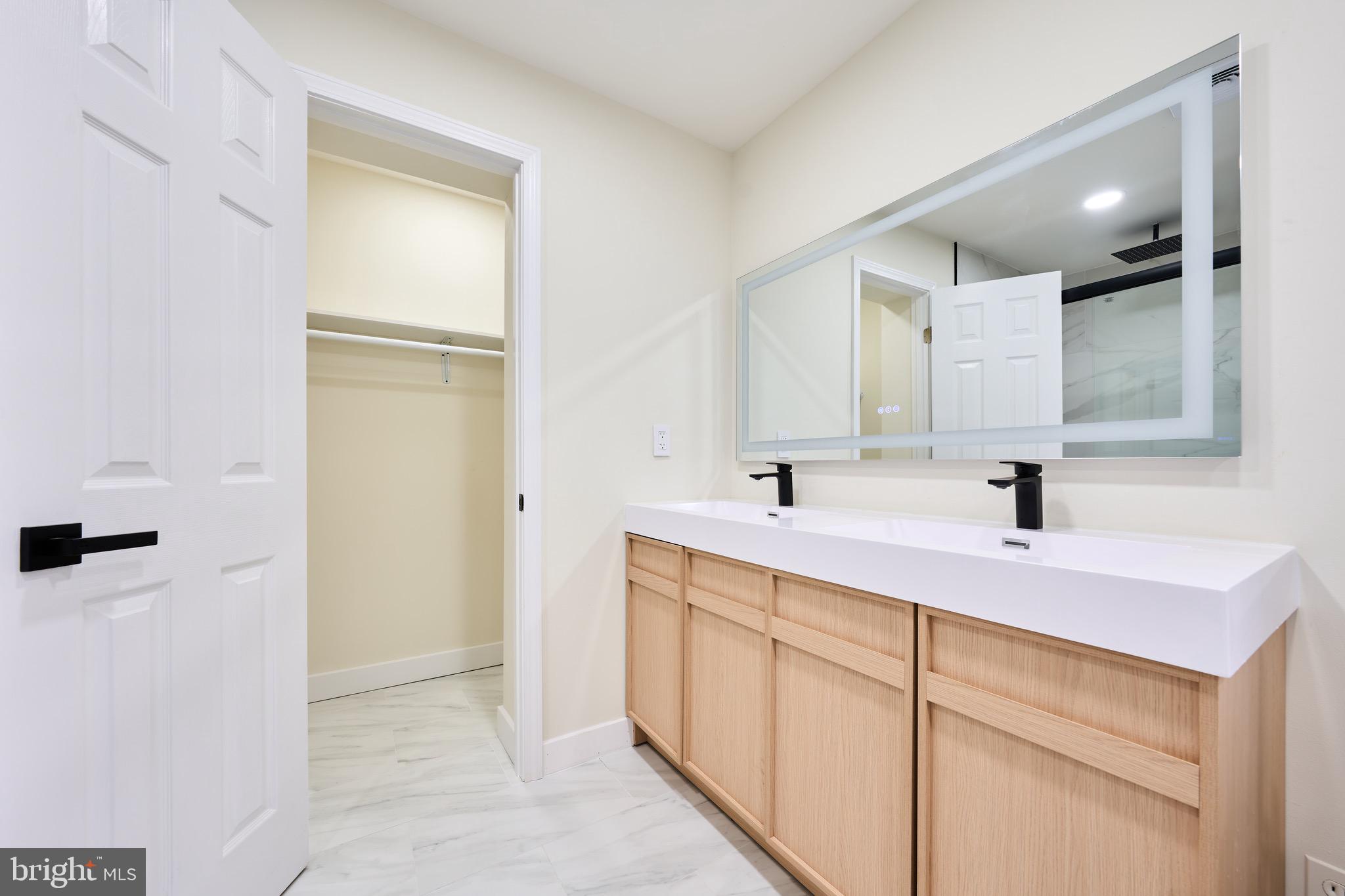 KENT GARDENS - Residential