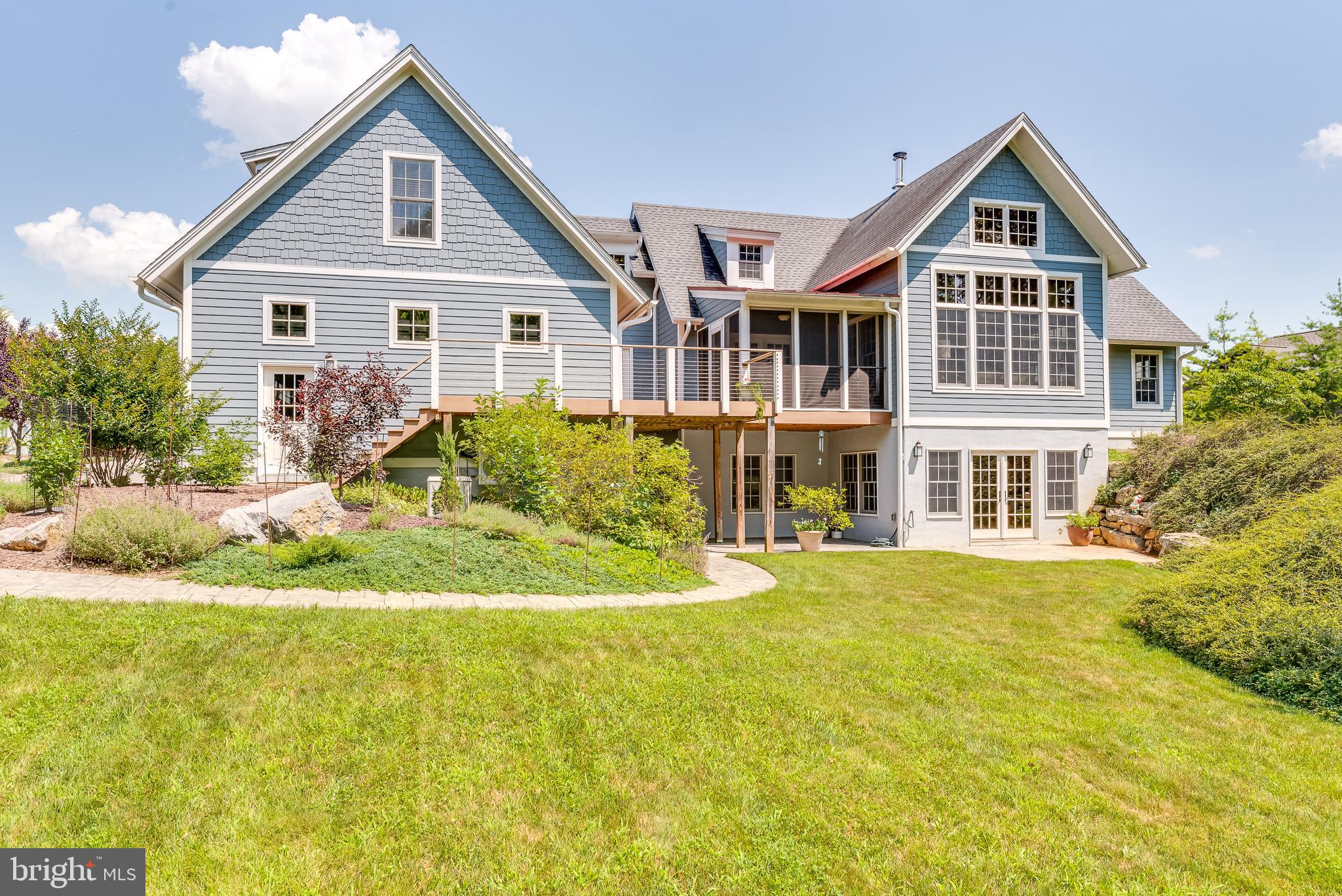 NORTH HILLS - Residential