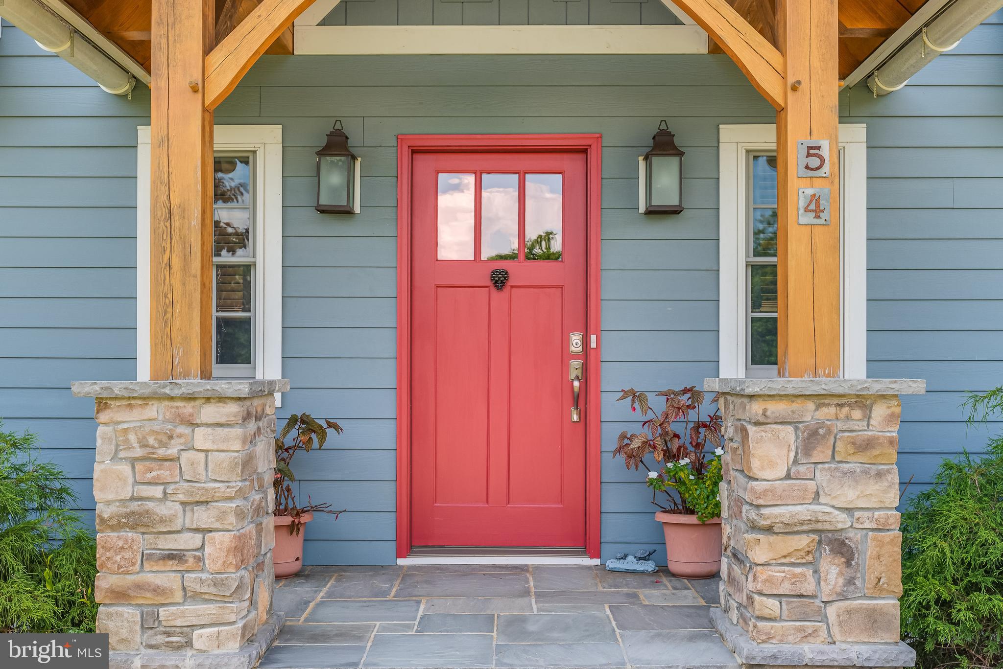 NORTH HILLS - Residential