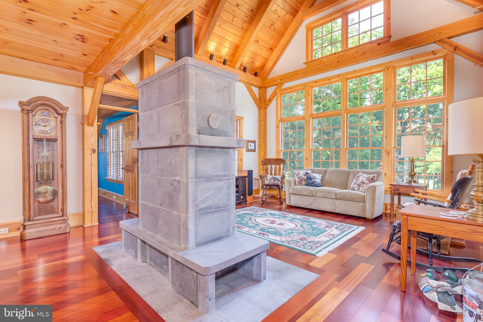 NORTH HILLS - Residential