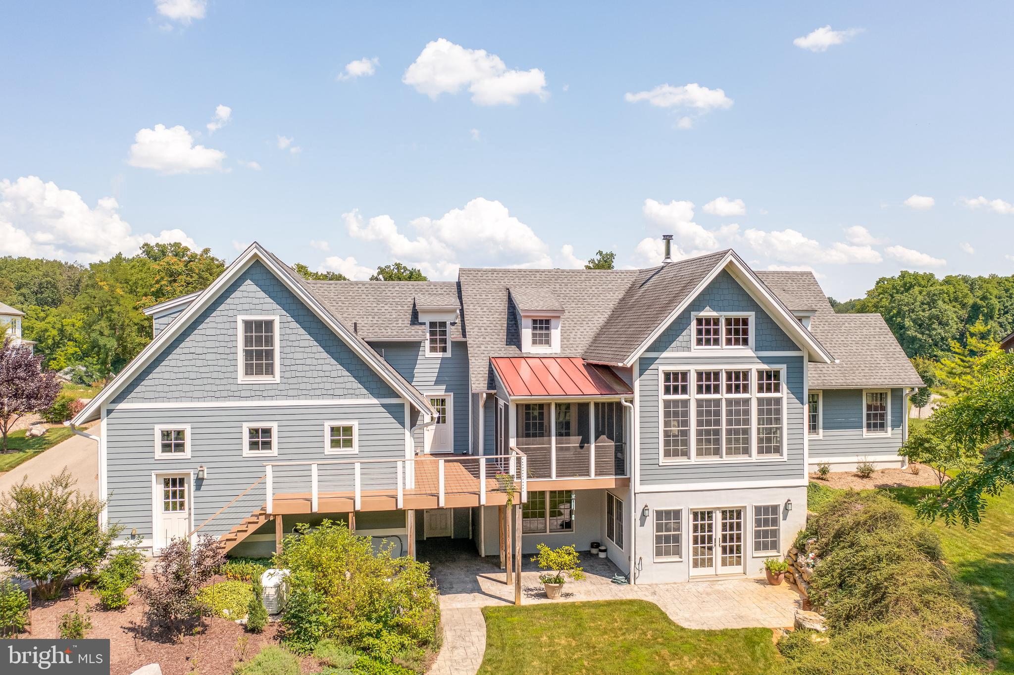 NORTH HILLS - Residential