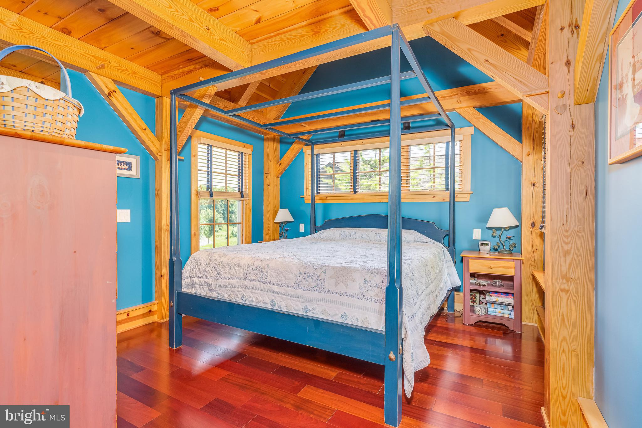 NORTH HILLS - Residential