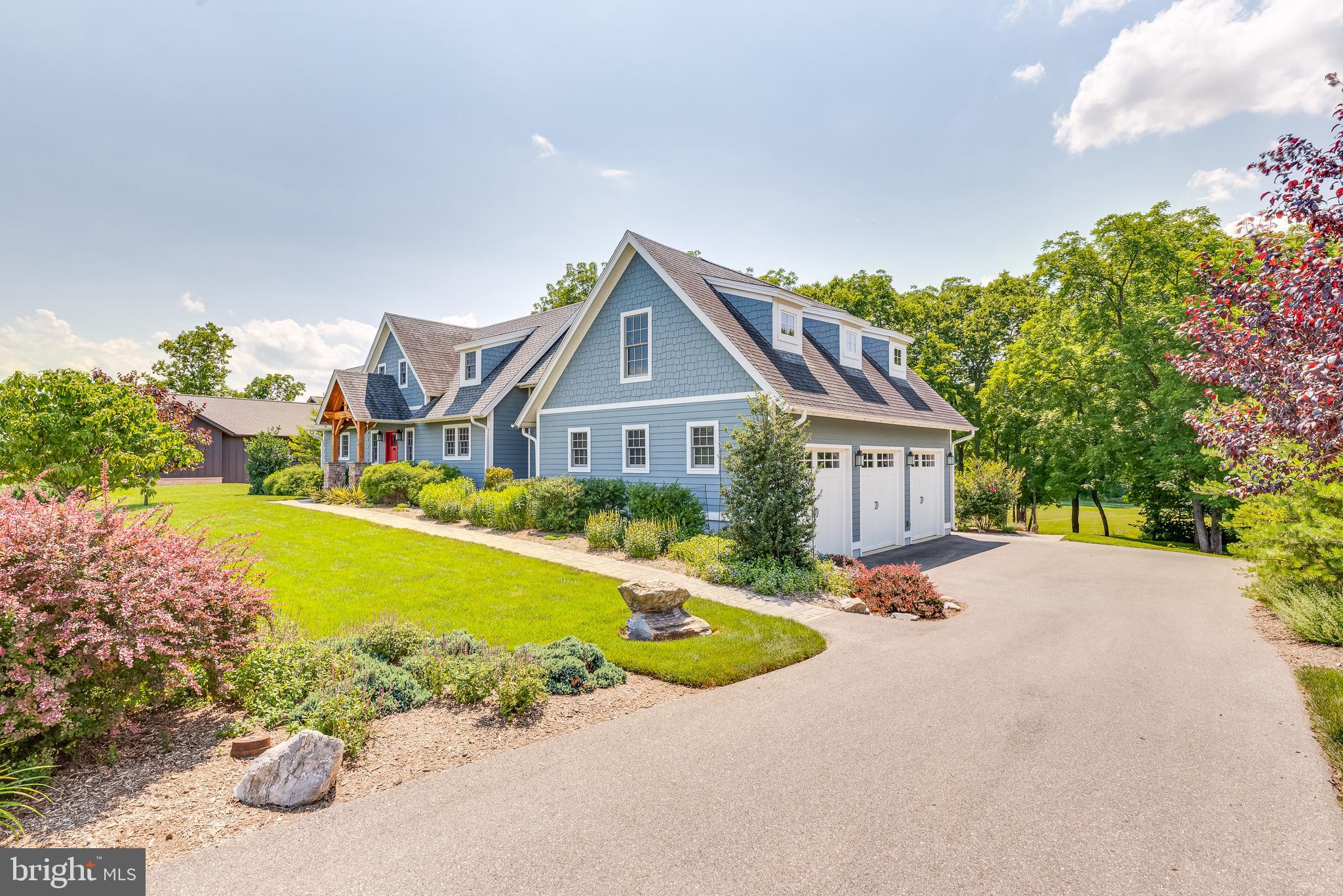 NORTH HILLS - Residential