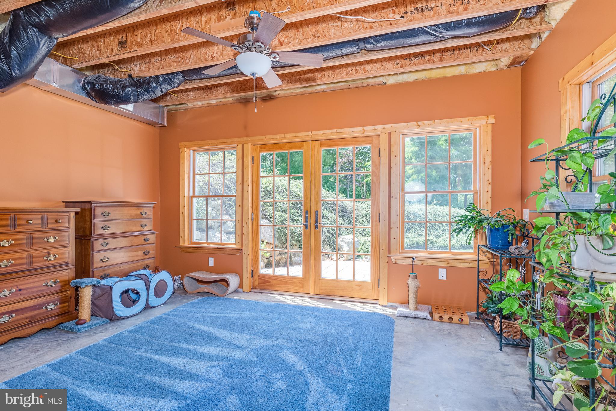 NORTH HILLS - Residential