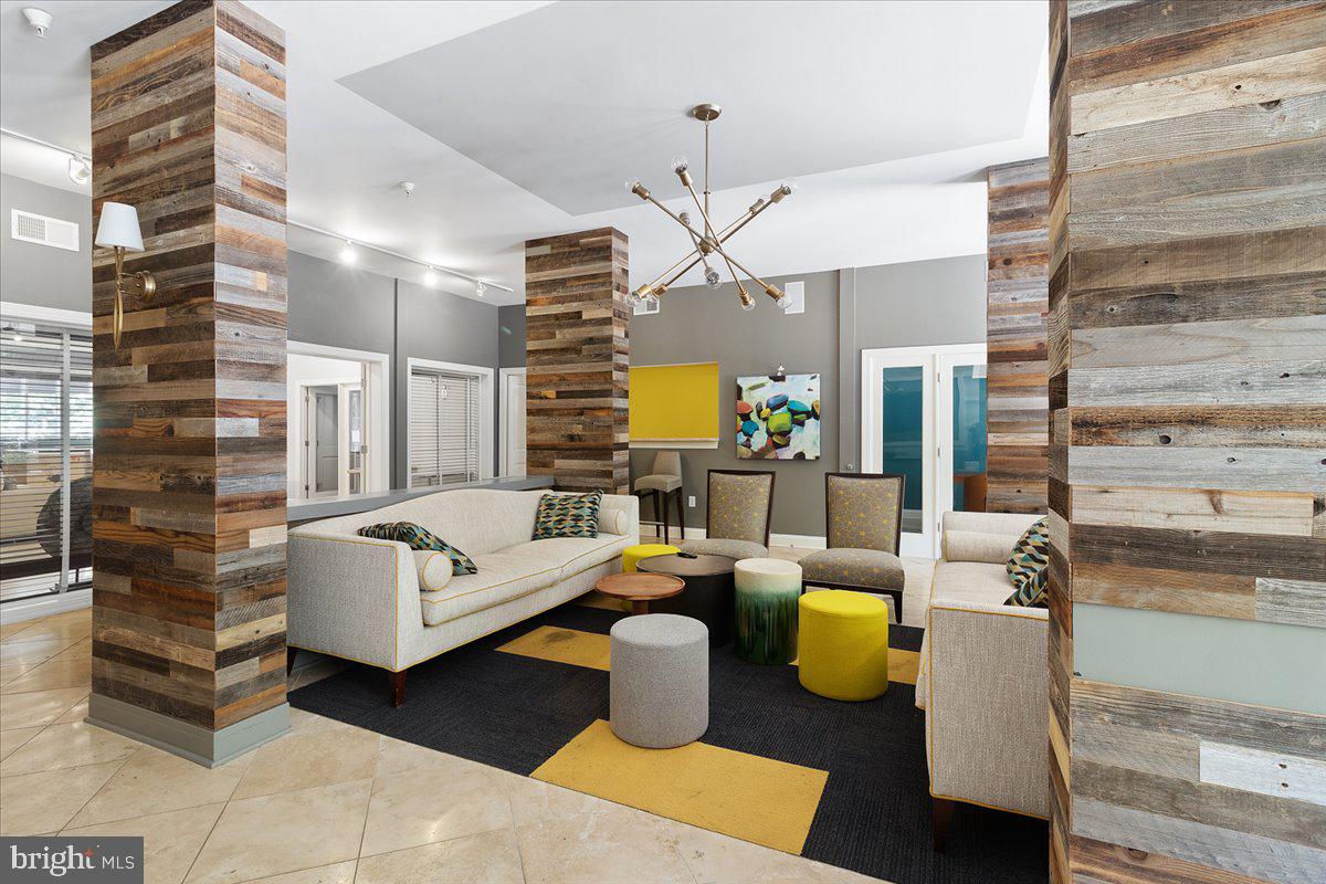 WALKER SQUARE CONDOS - Residential Lease