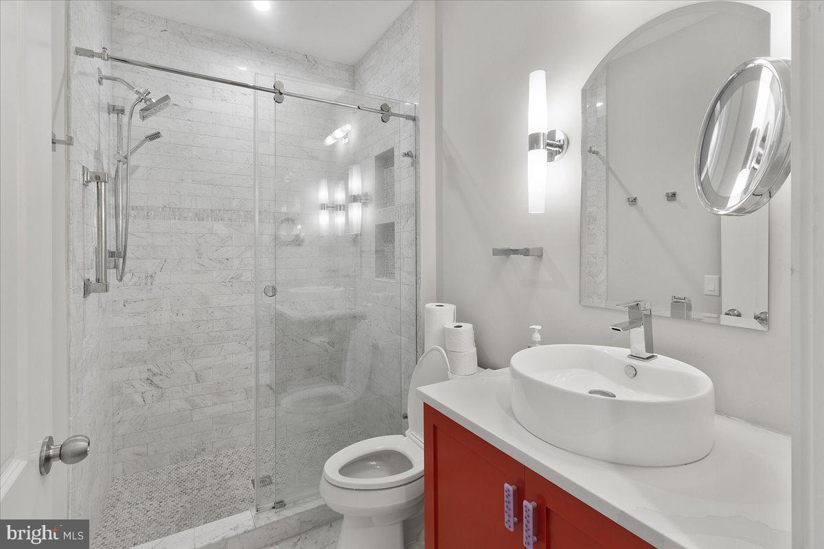 WALKER SQUARE CONDOS - Residential Lease