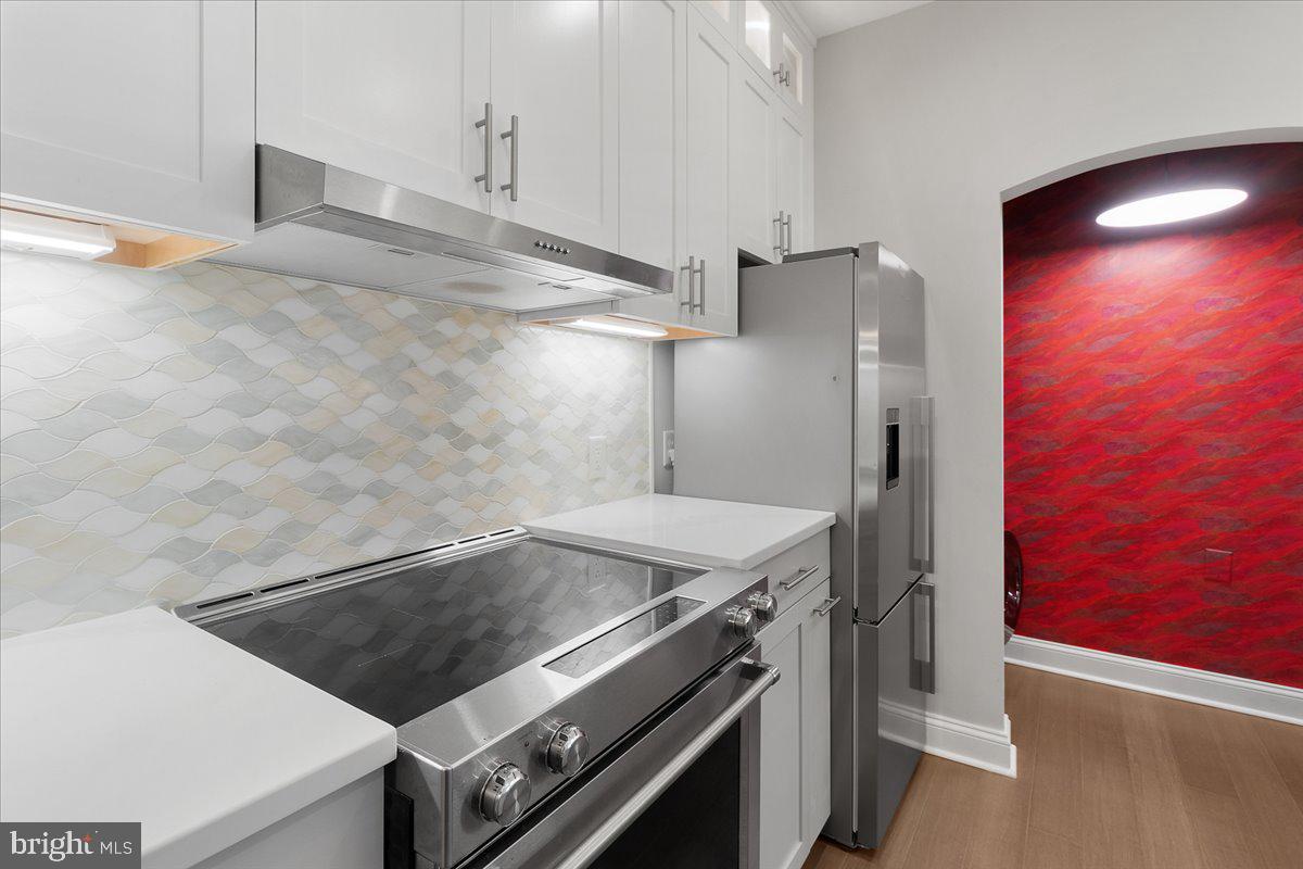 WALKER SQUARE CONDOS - Residential Lease