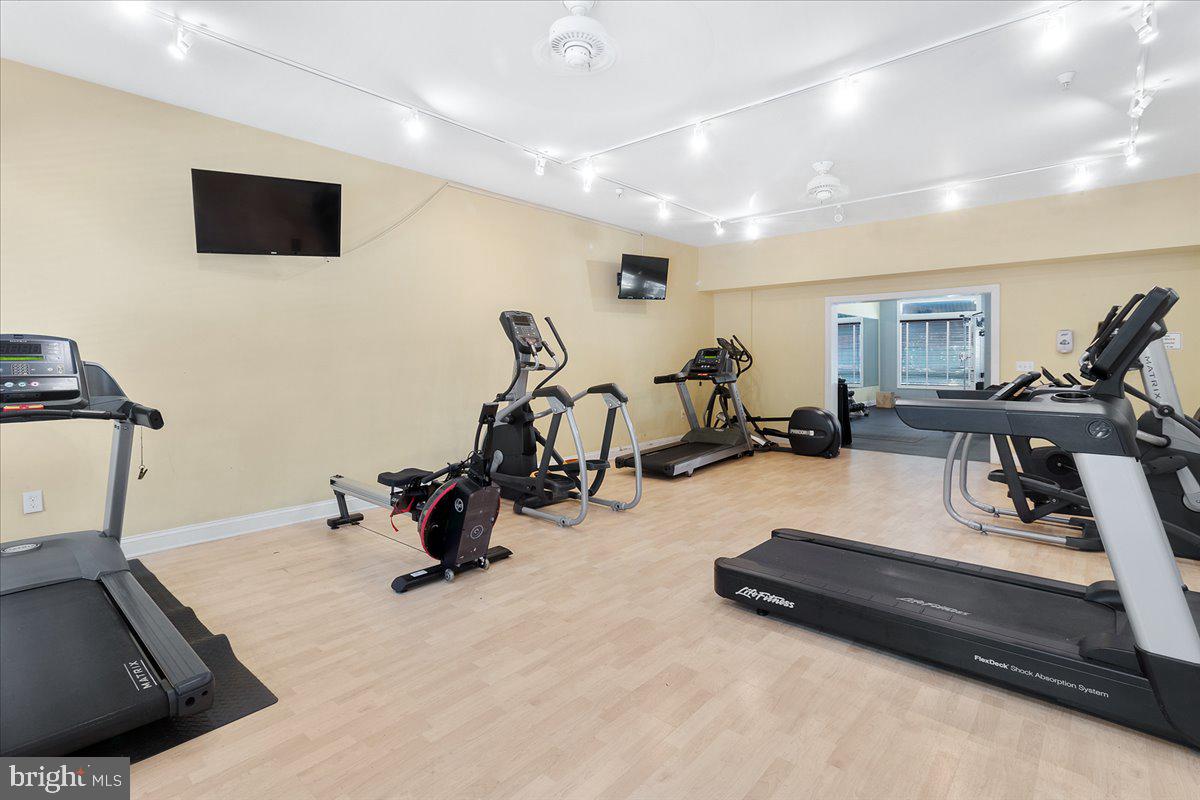 WALKER SQUARE CONDOS - Residential Lease