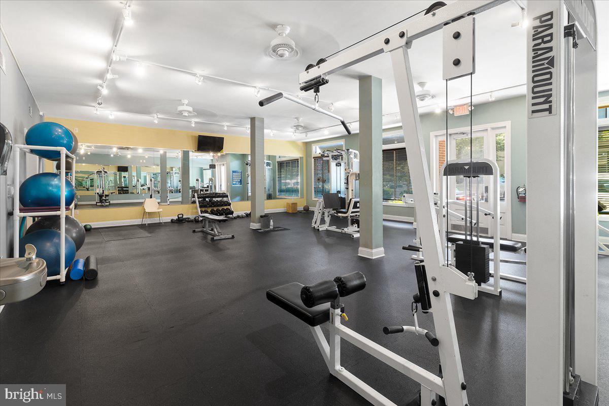 WALKER SQUARE CONDOS - Residential Lease