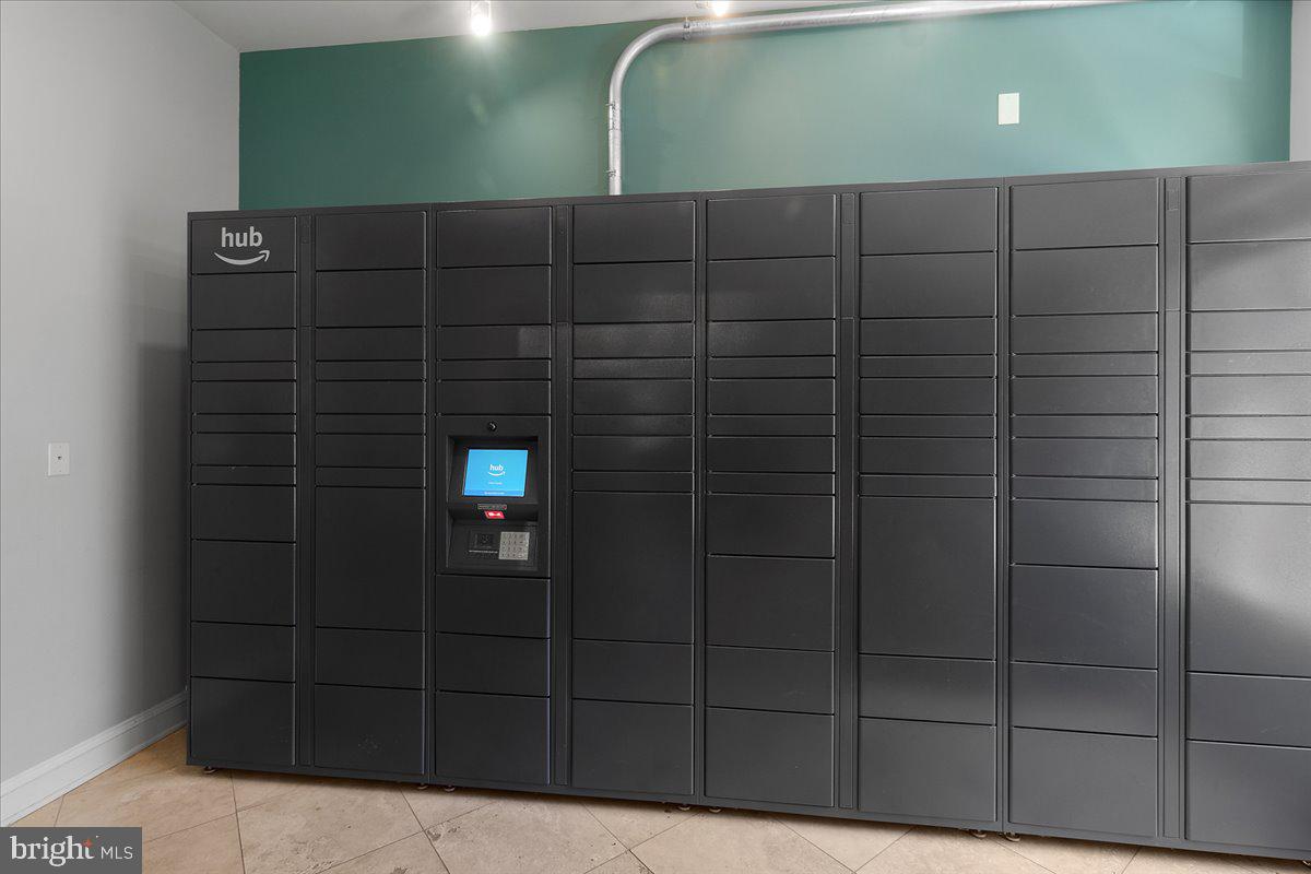 WALKER SQUARE CONDOS - Residential Lease