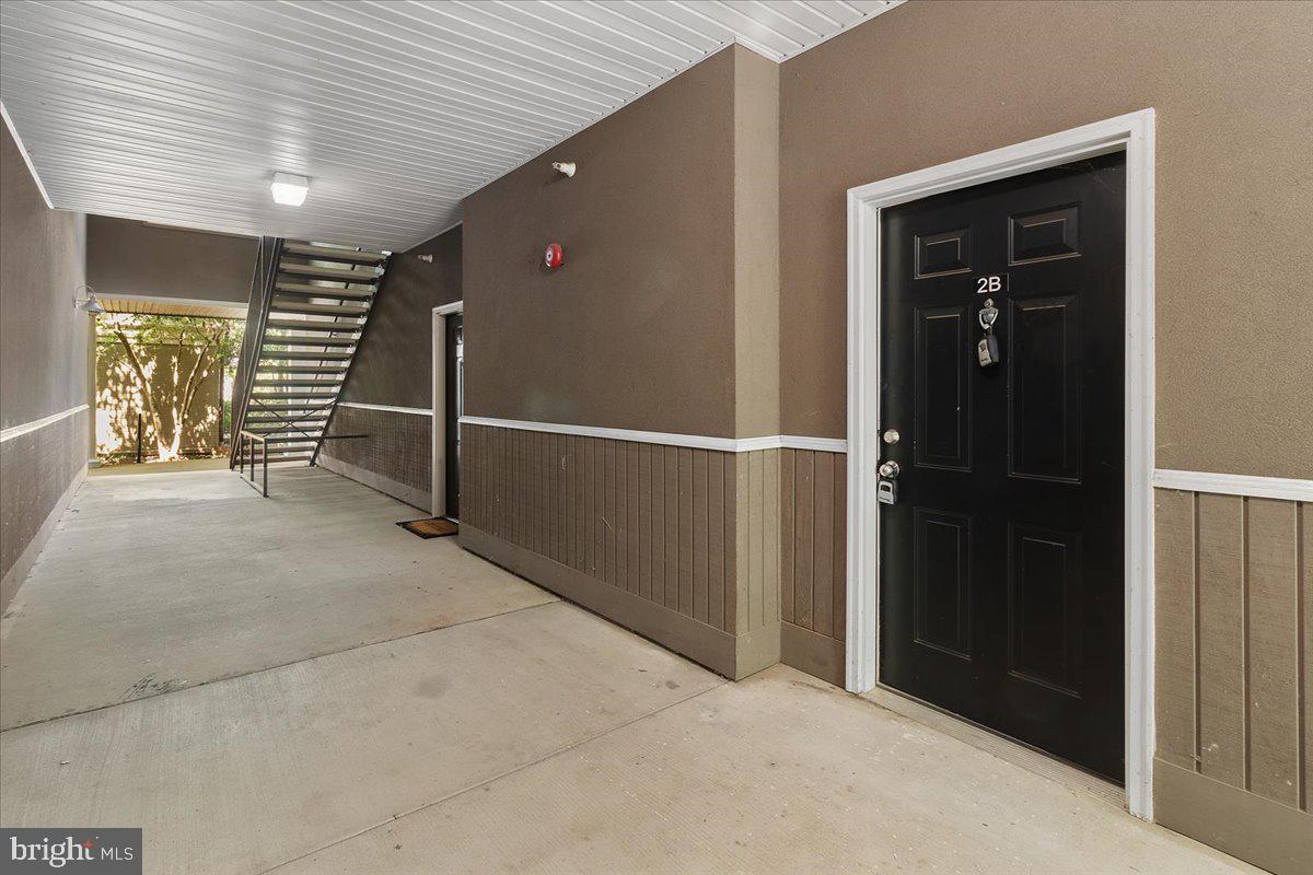 WALKER SQUARE CONDOS - Residential Lease