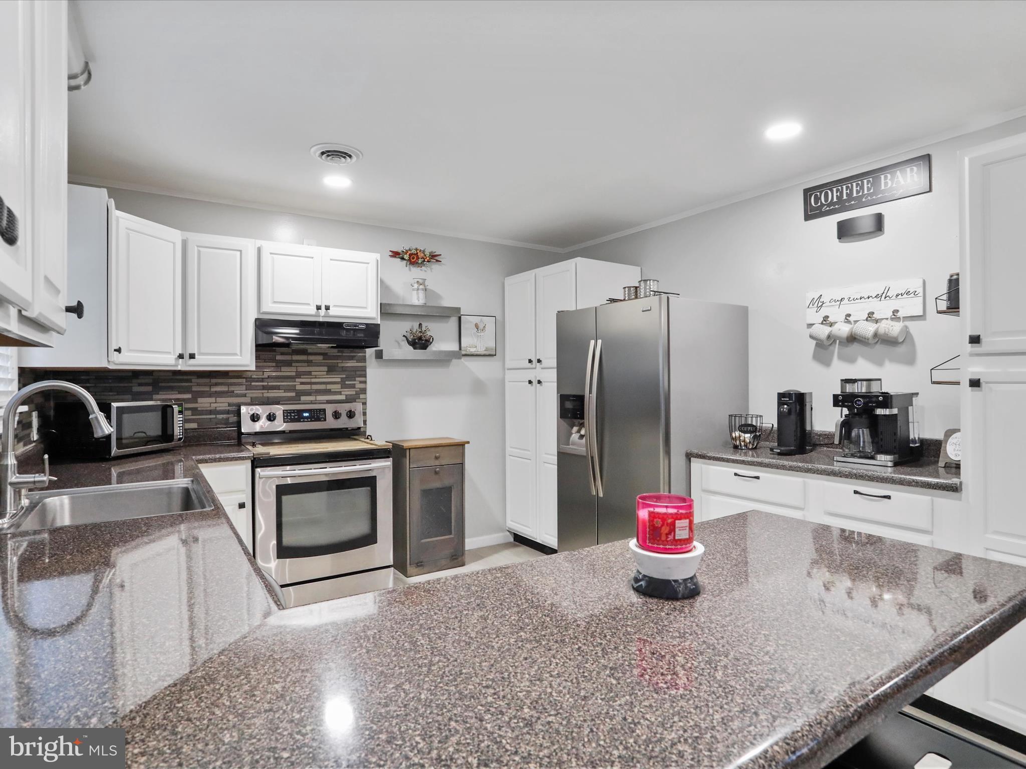 HAWTHORNE HEIGHTS - Residential