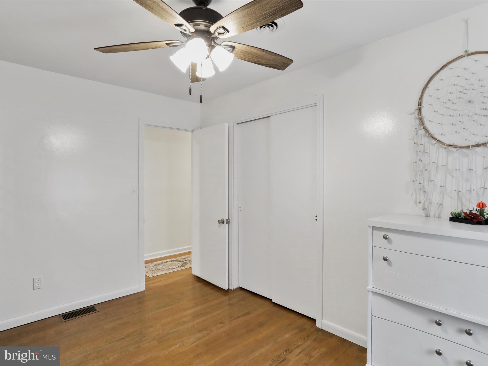 HAWTHORNE HEIGHTS - Residential