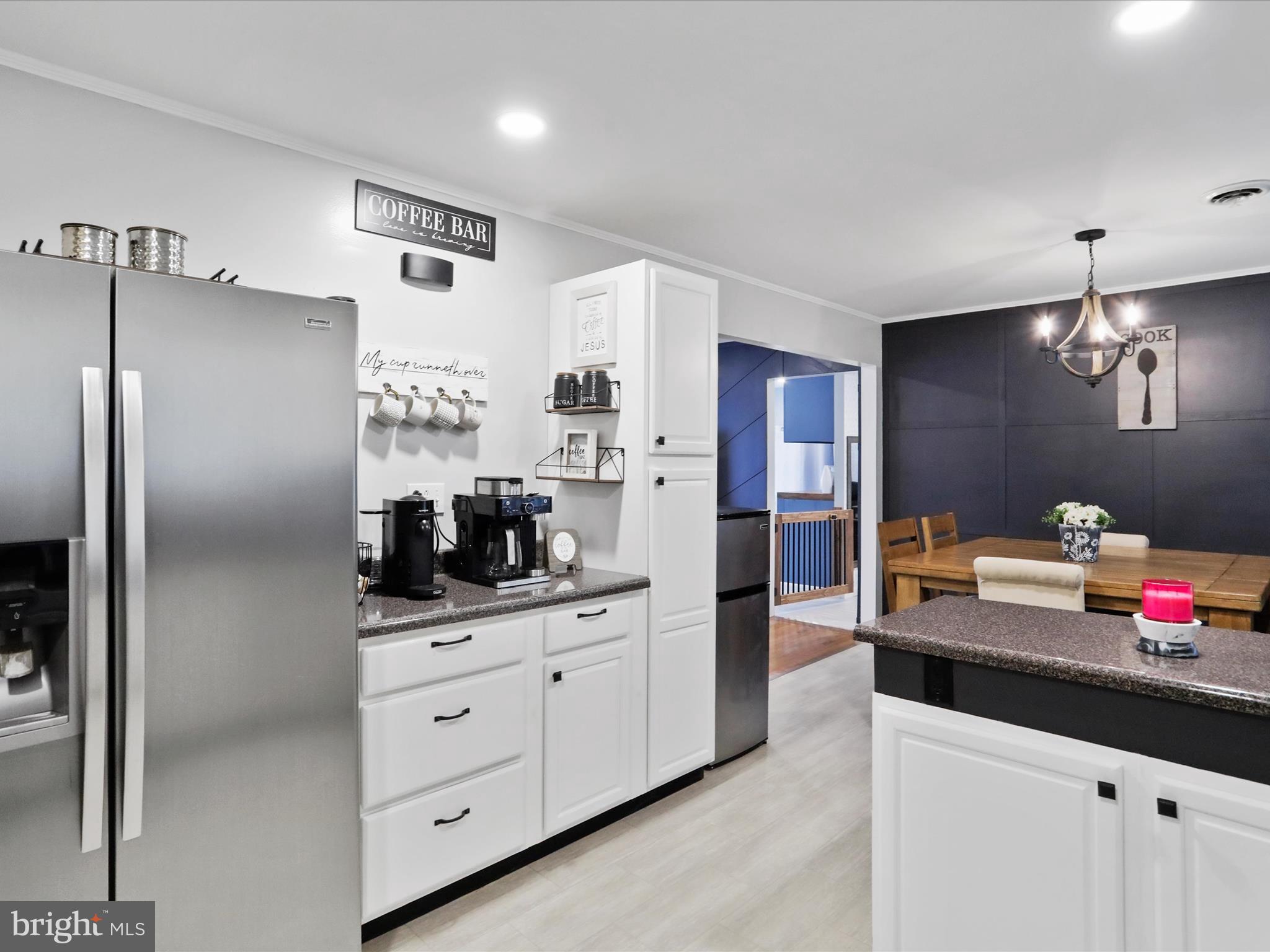 HAWTHORNE HEIGHTS - Residential