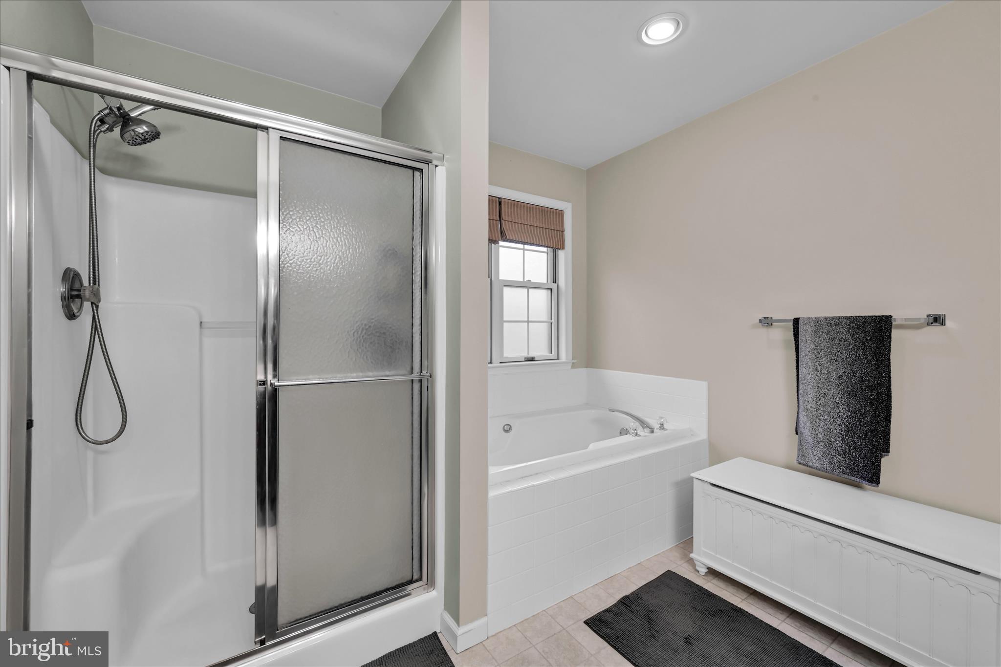 MAPLE GLEN - Residential