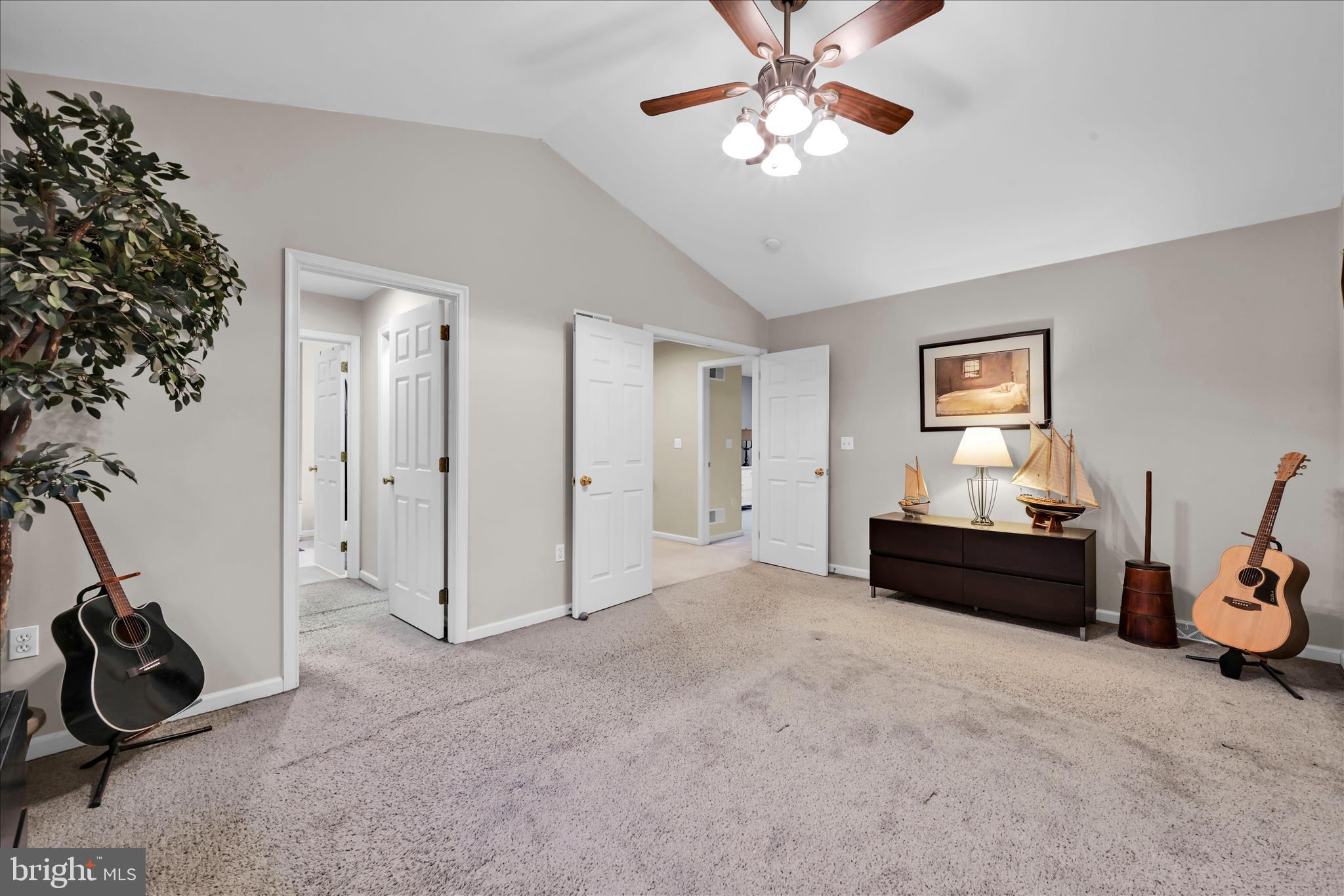 MAPLE GLEN - Residential