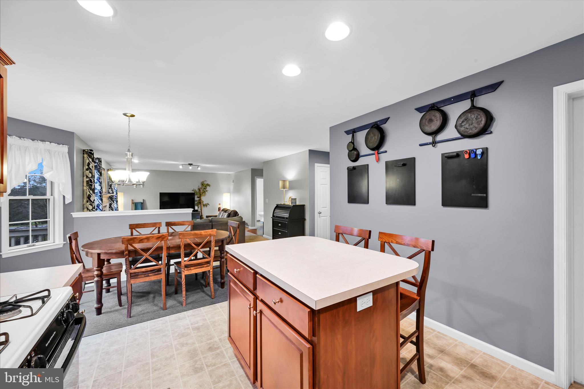 MAPLE GLEN - Residential