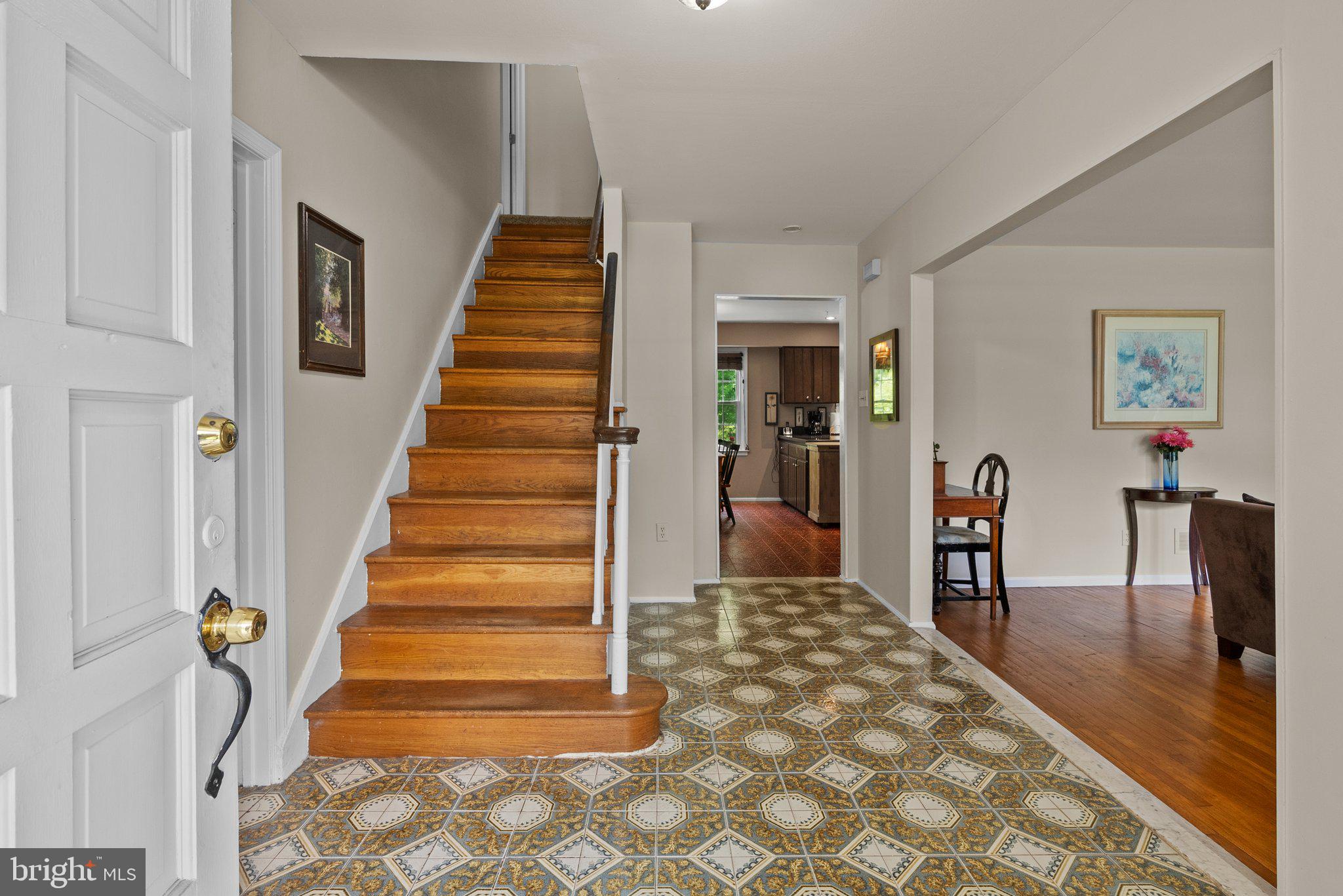 EDGEWOOD PARK - Residential