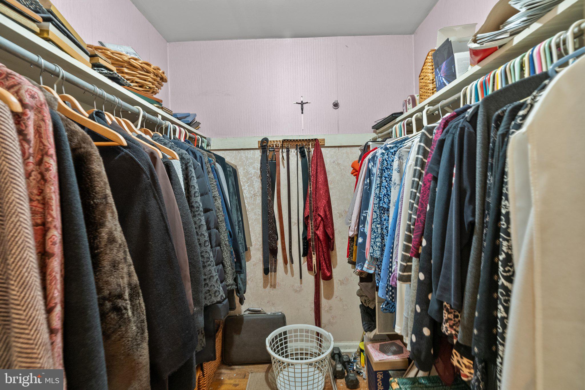 EDGEWOOD PARK - Residential