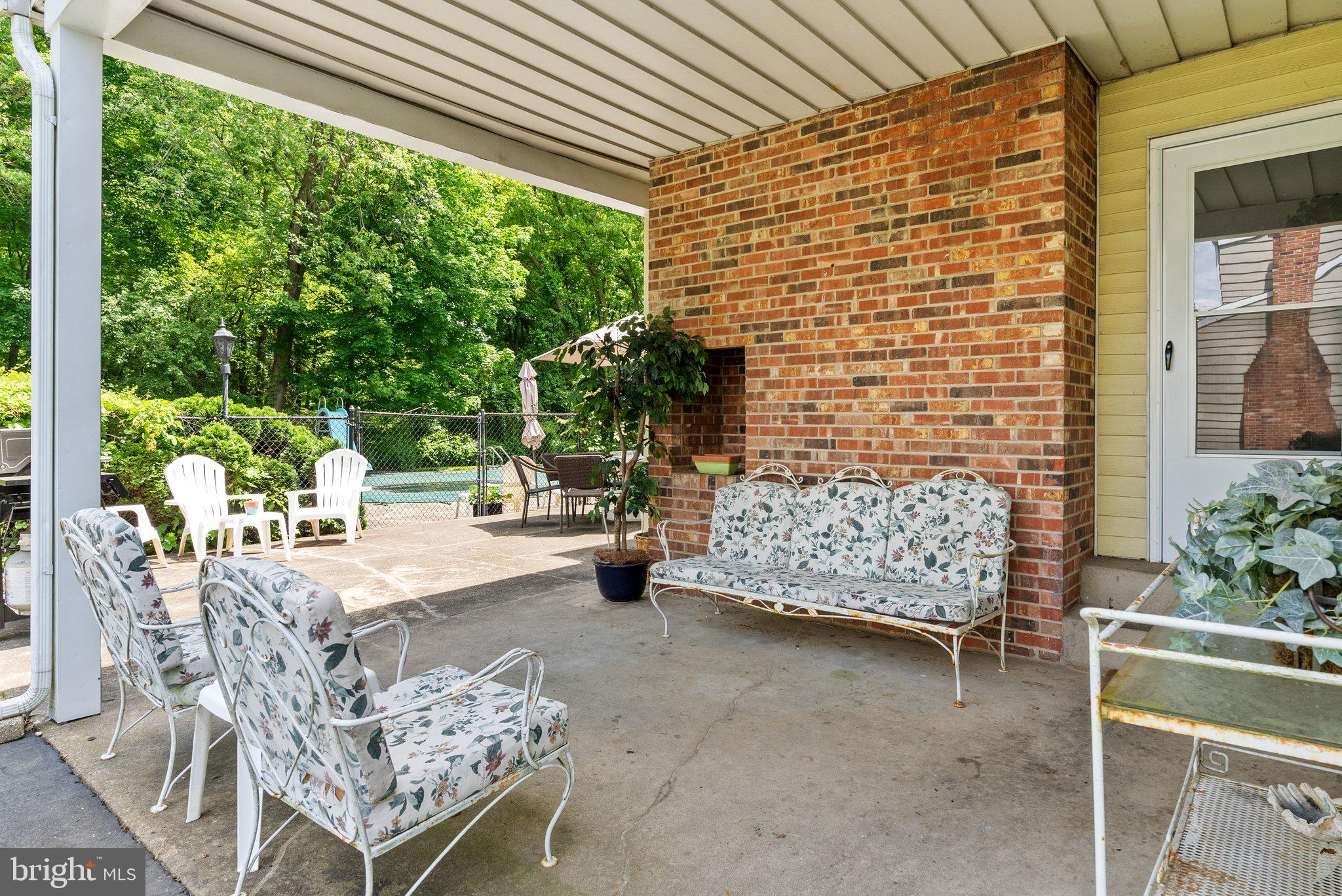 EDGEWOOD PARK - Residential