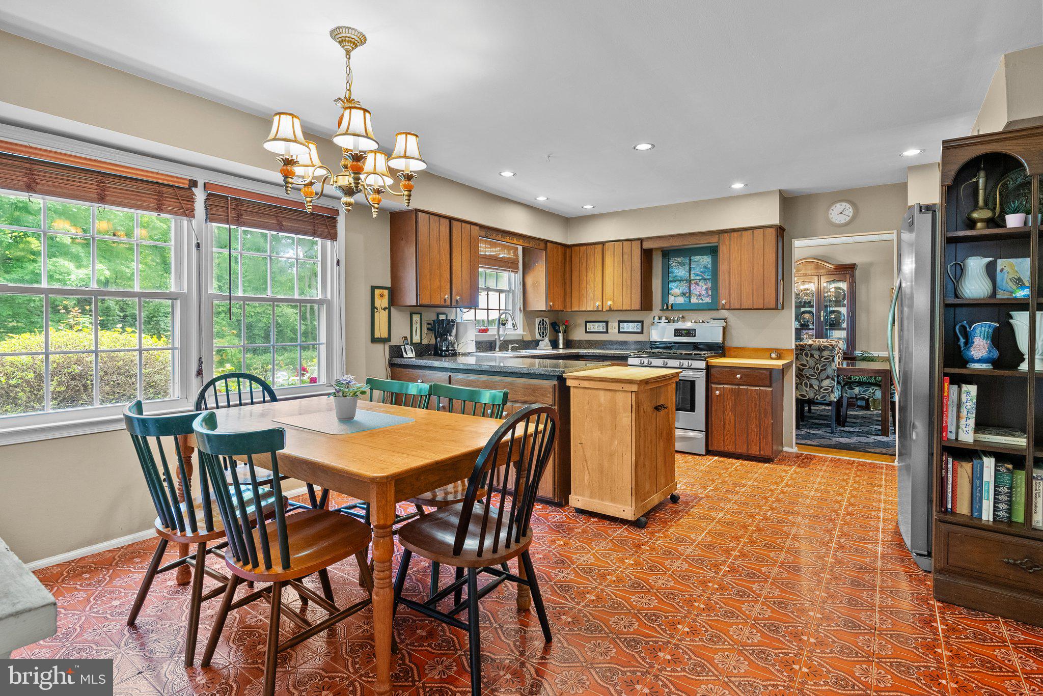 EDGEWOOD PARK - Residential