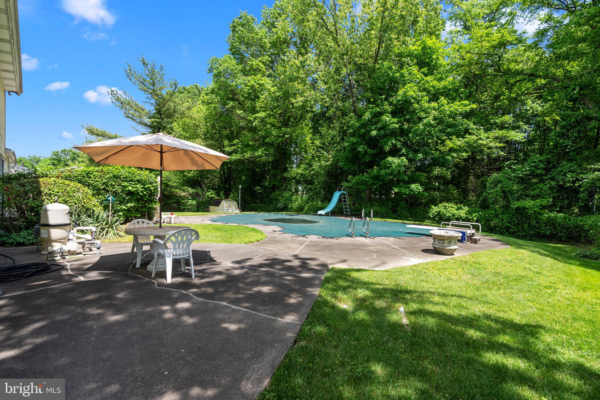 EDGEWOOD PARK - Residential