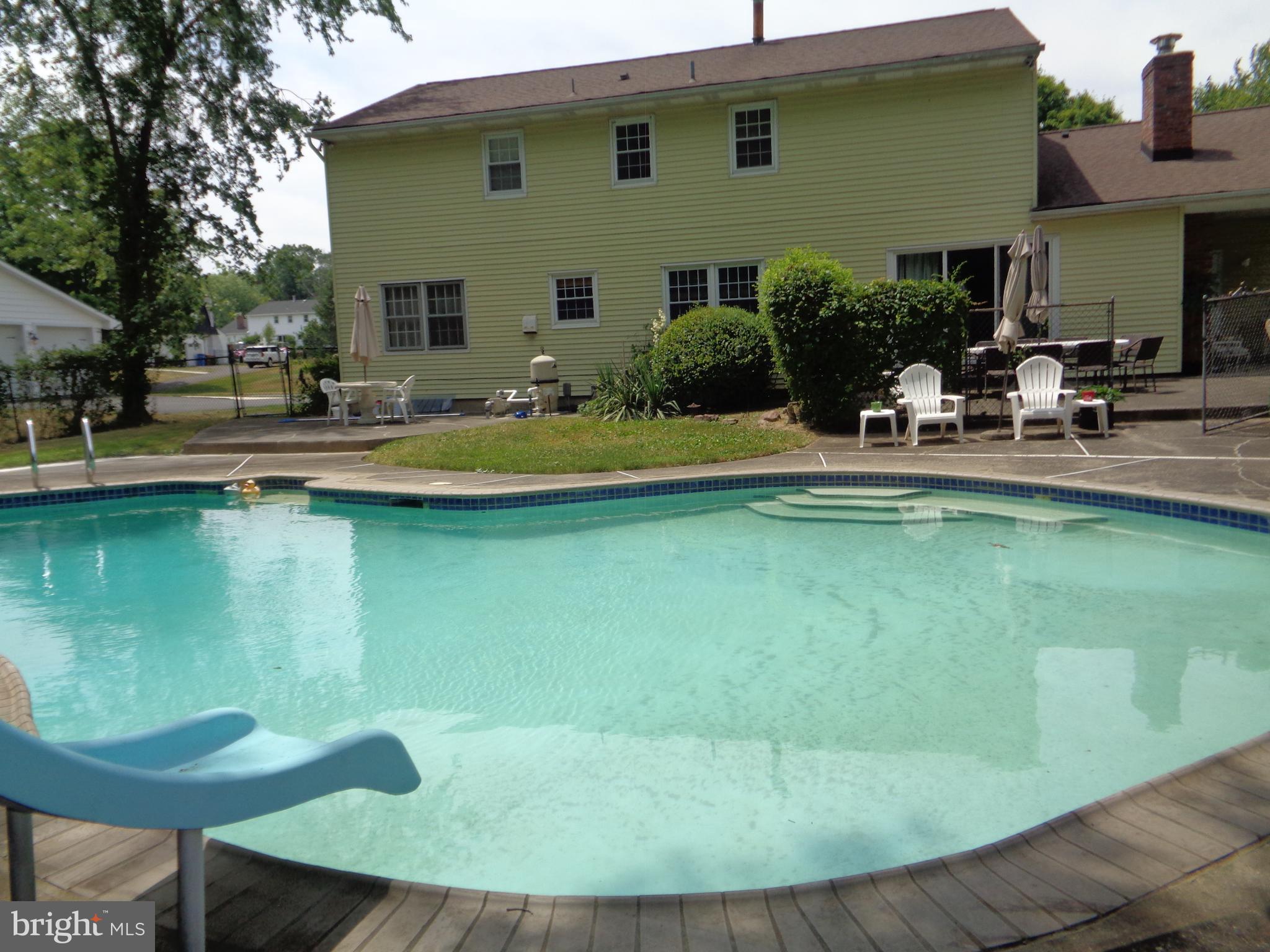 EDGEWOOD PARK - Residential