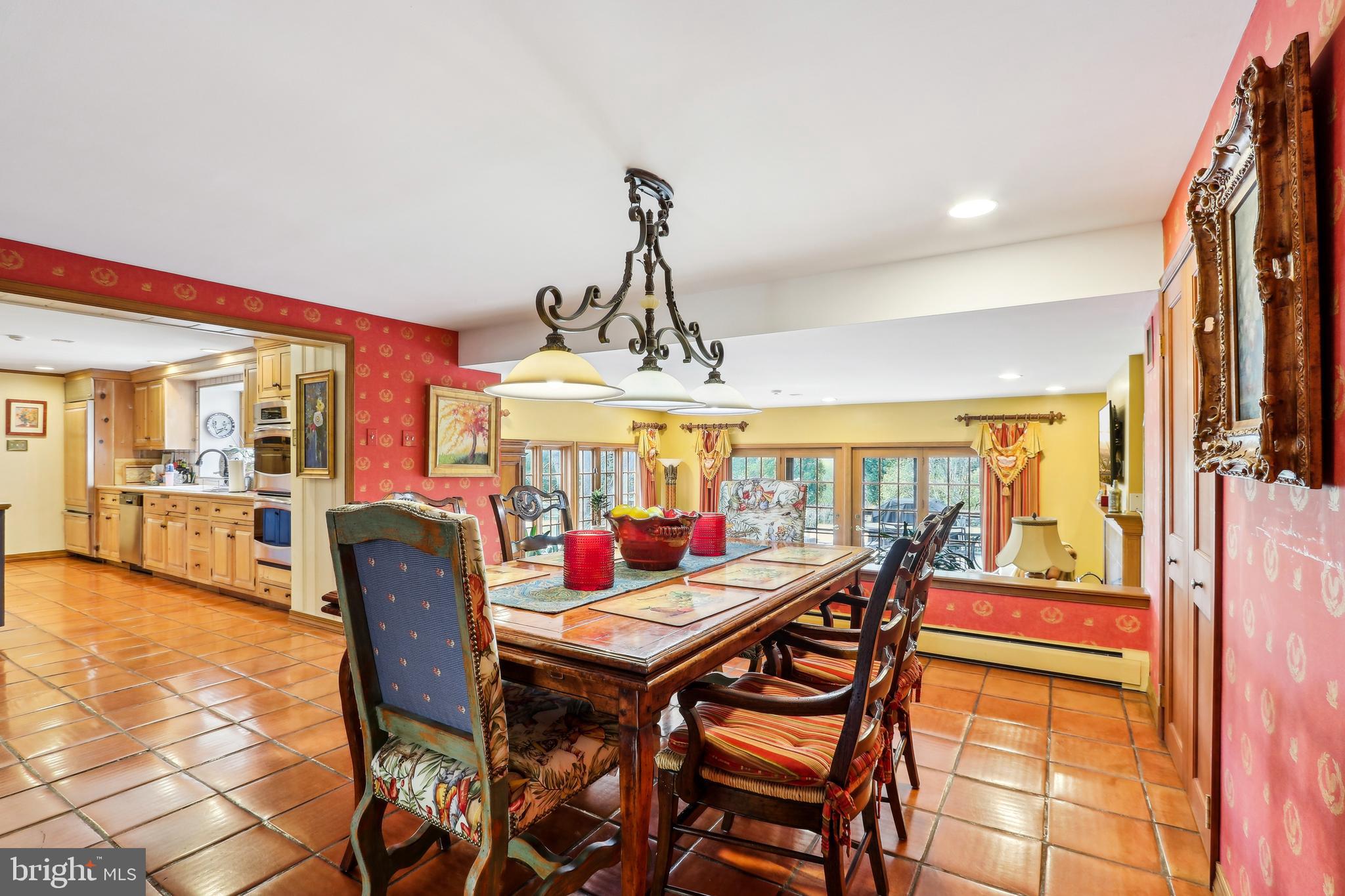 MEADOWBROOK - Residential