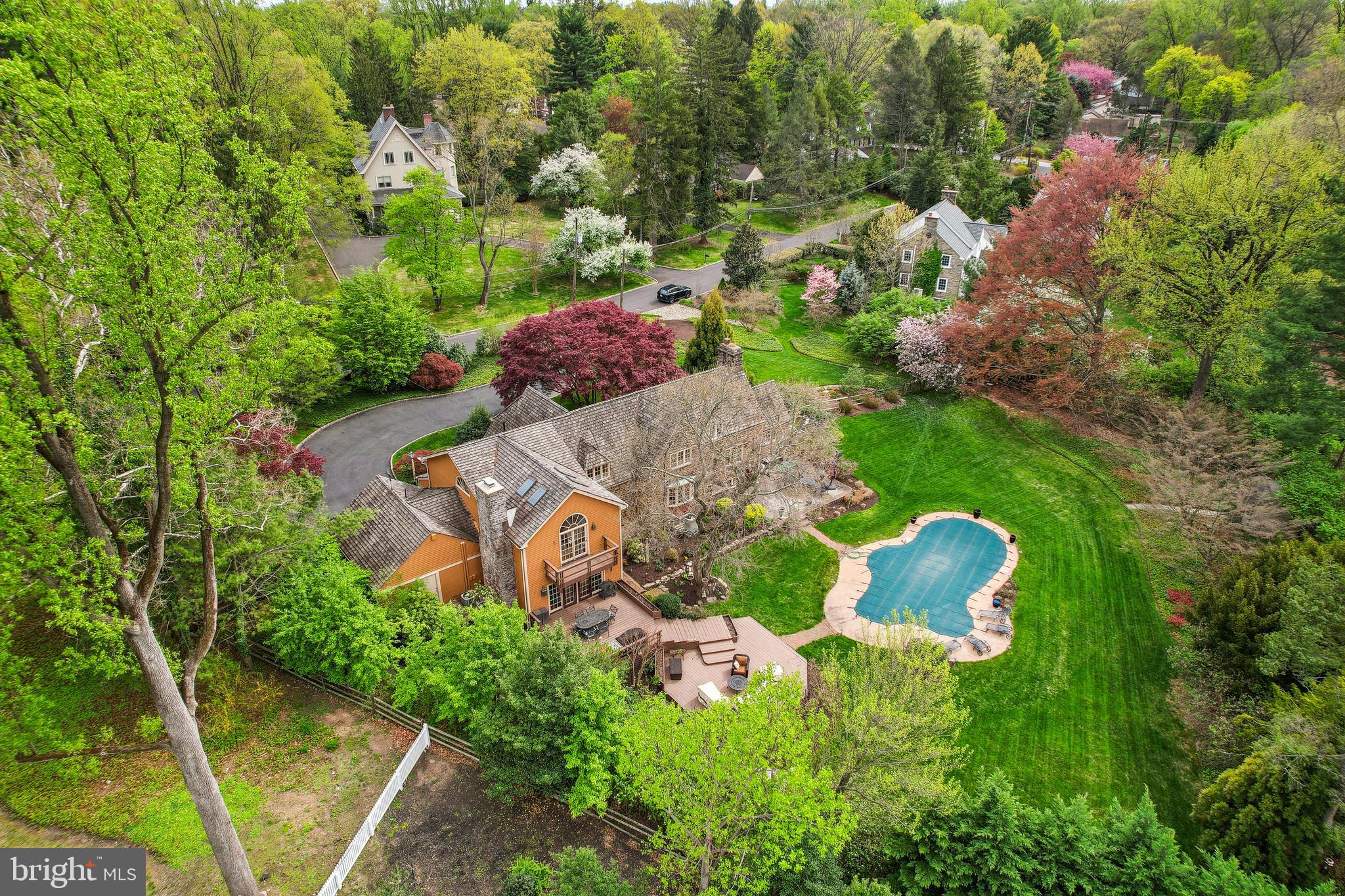 MEADOWBROOK - Residential