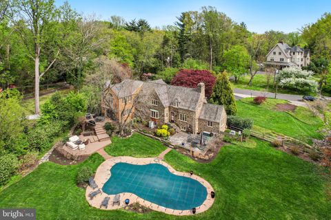 1536 WARNER JENKINTOWN PA 19046