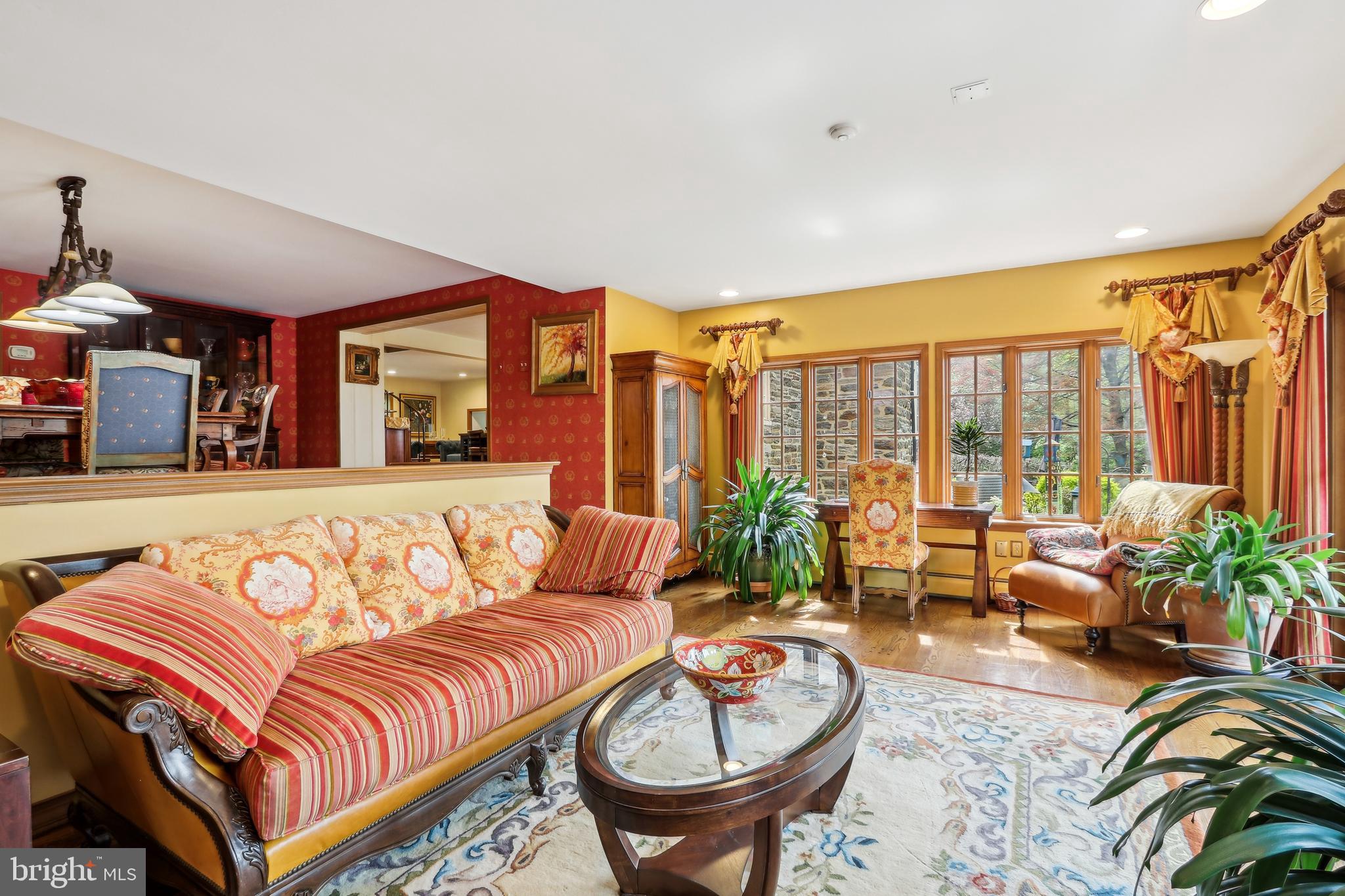 MEADOWBROOK - Residential